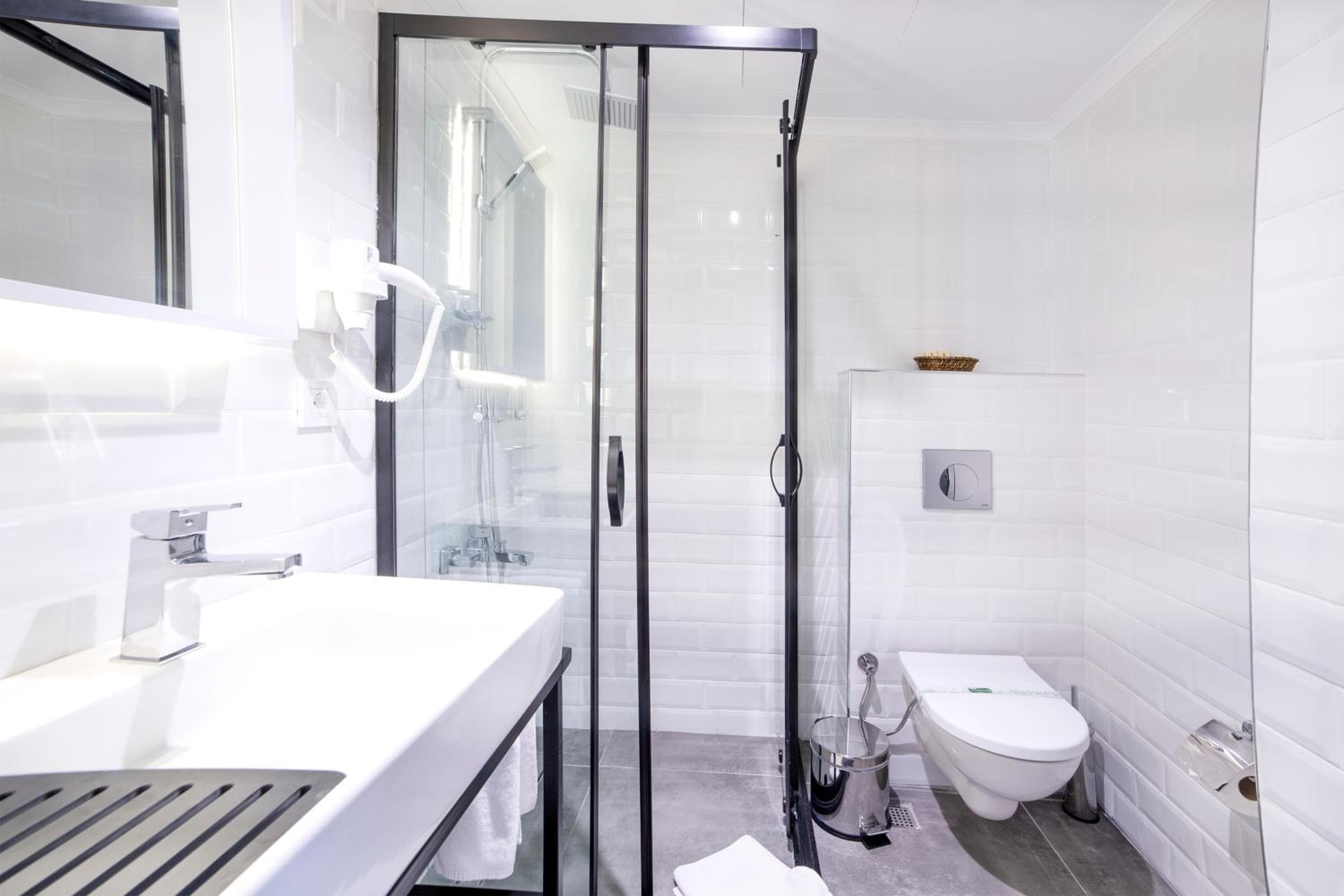 Barin Hotel — 3