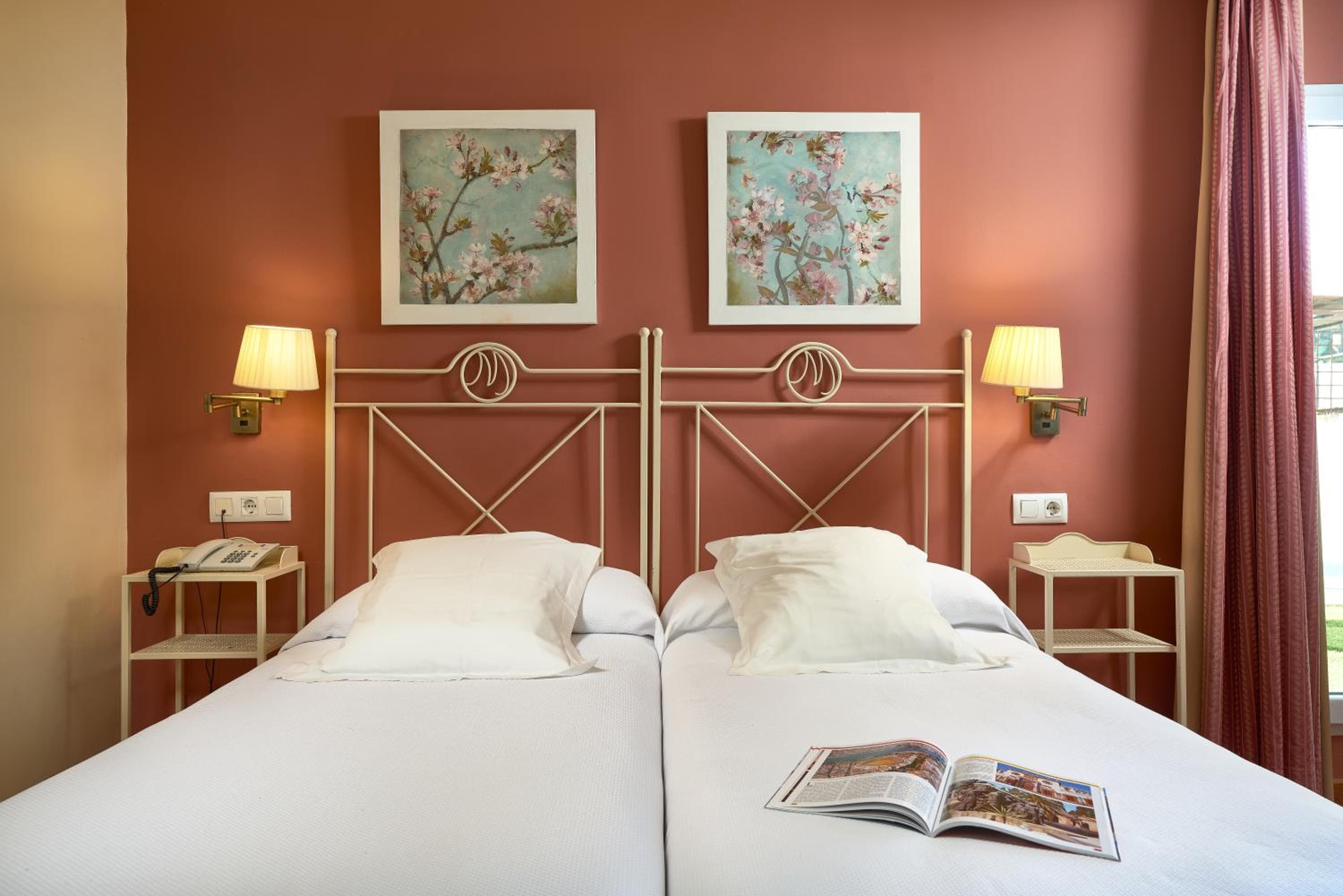 Hotel Murillo — 14
