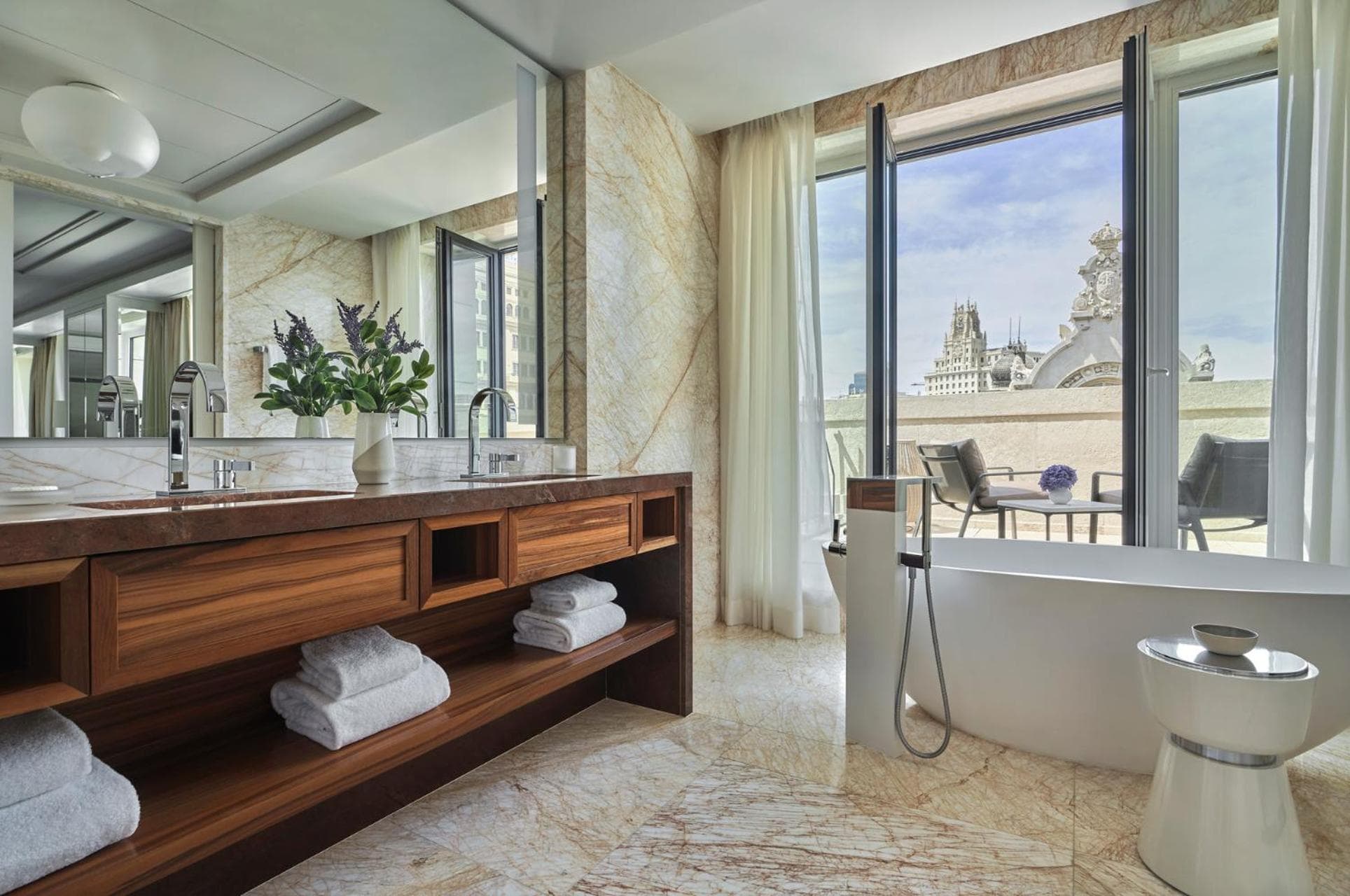 Four Seasons Hotel Madrid — 22
