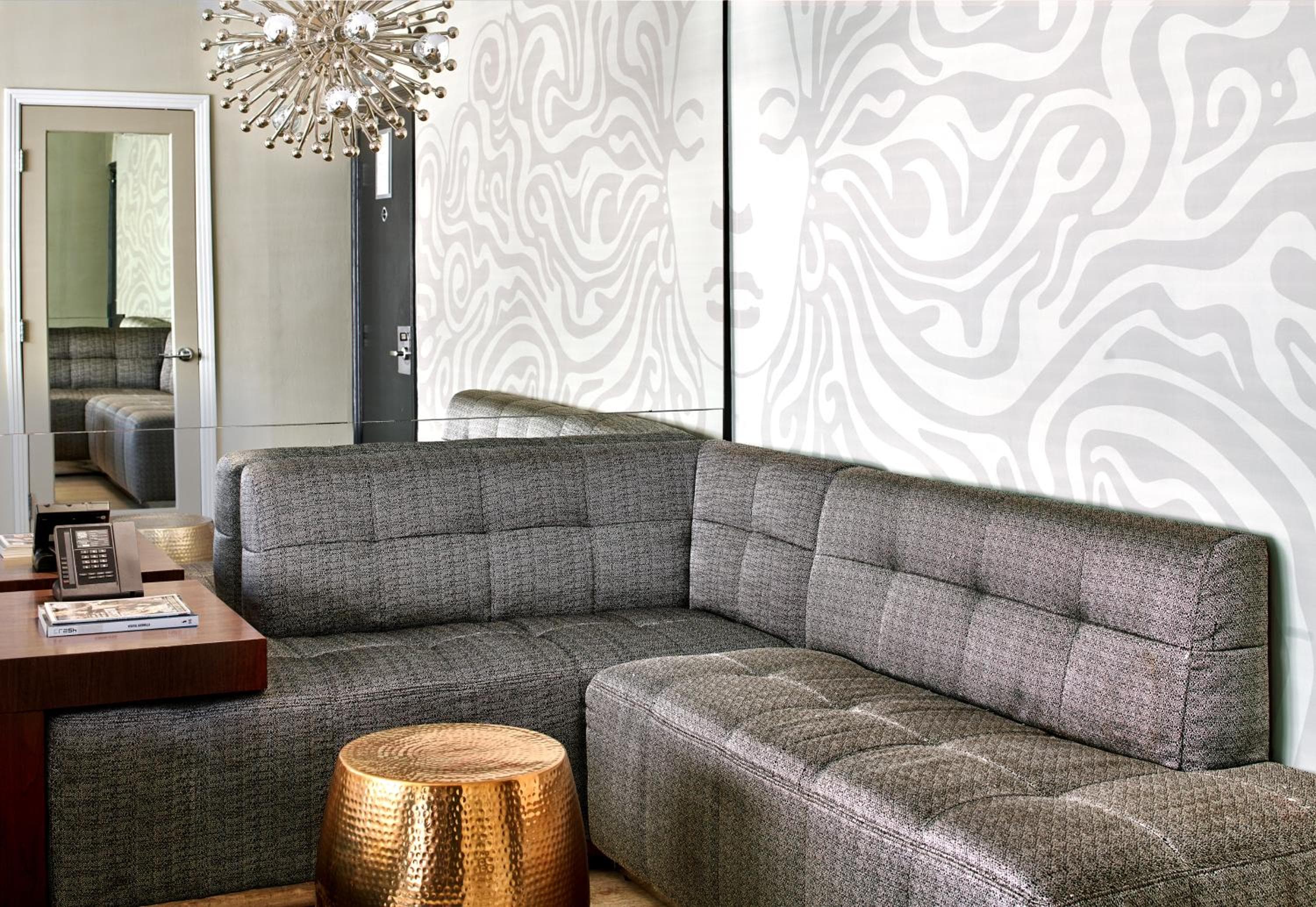 Hotel Ziggy On Sunset — 26