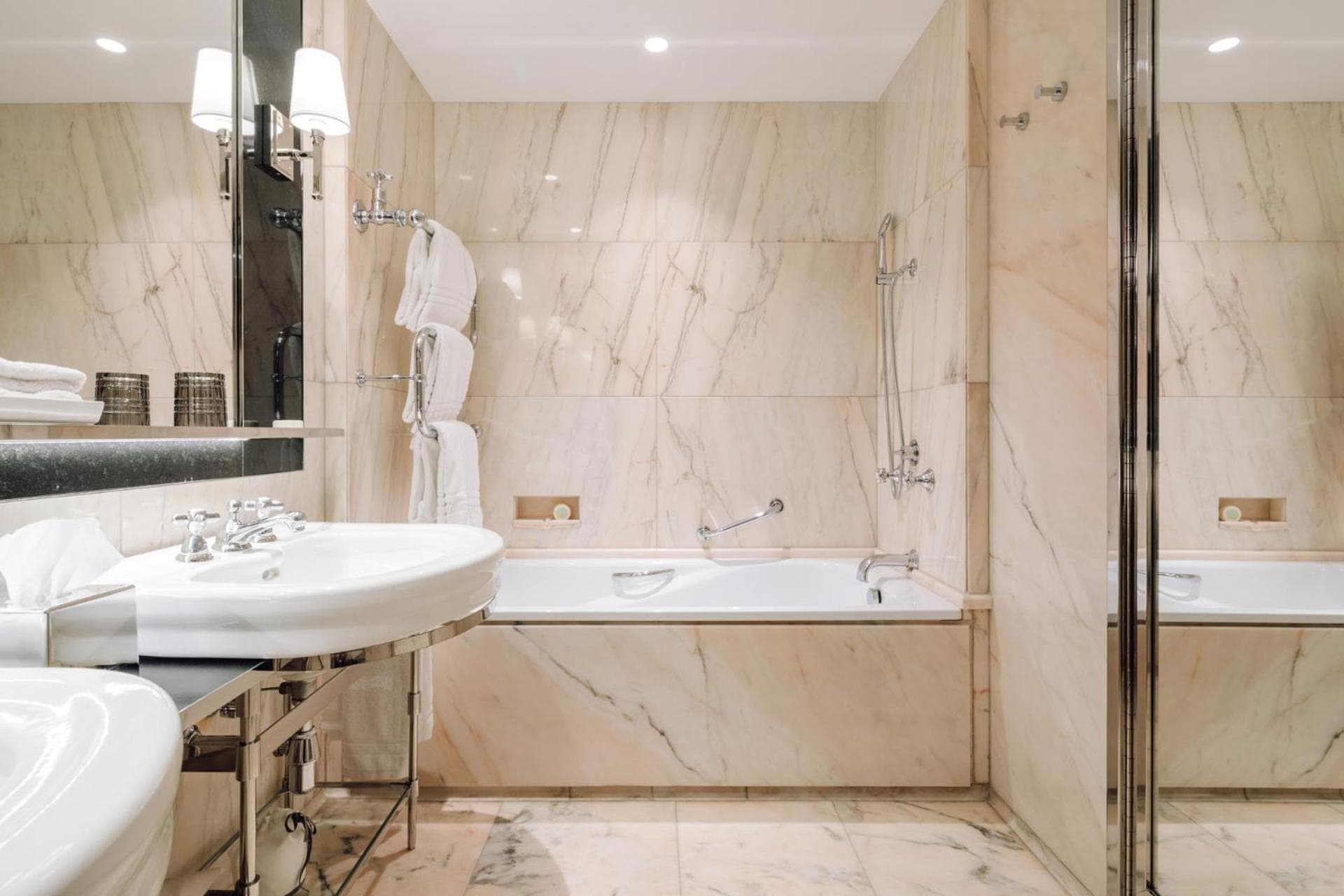 Four Seasons Hotel Ritz Lisbon — 16