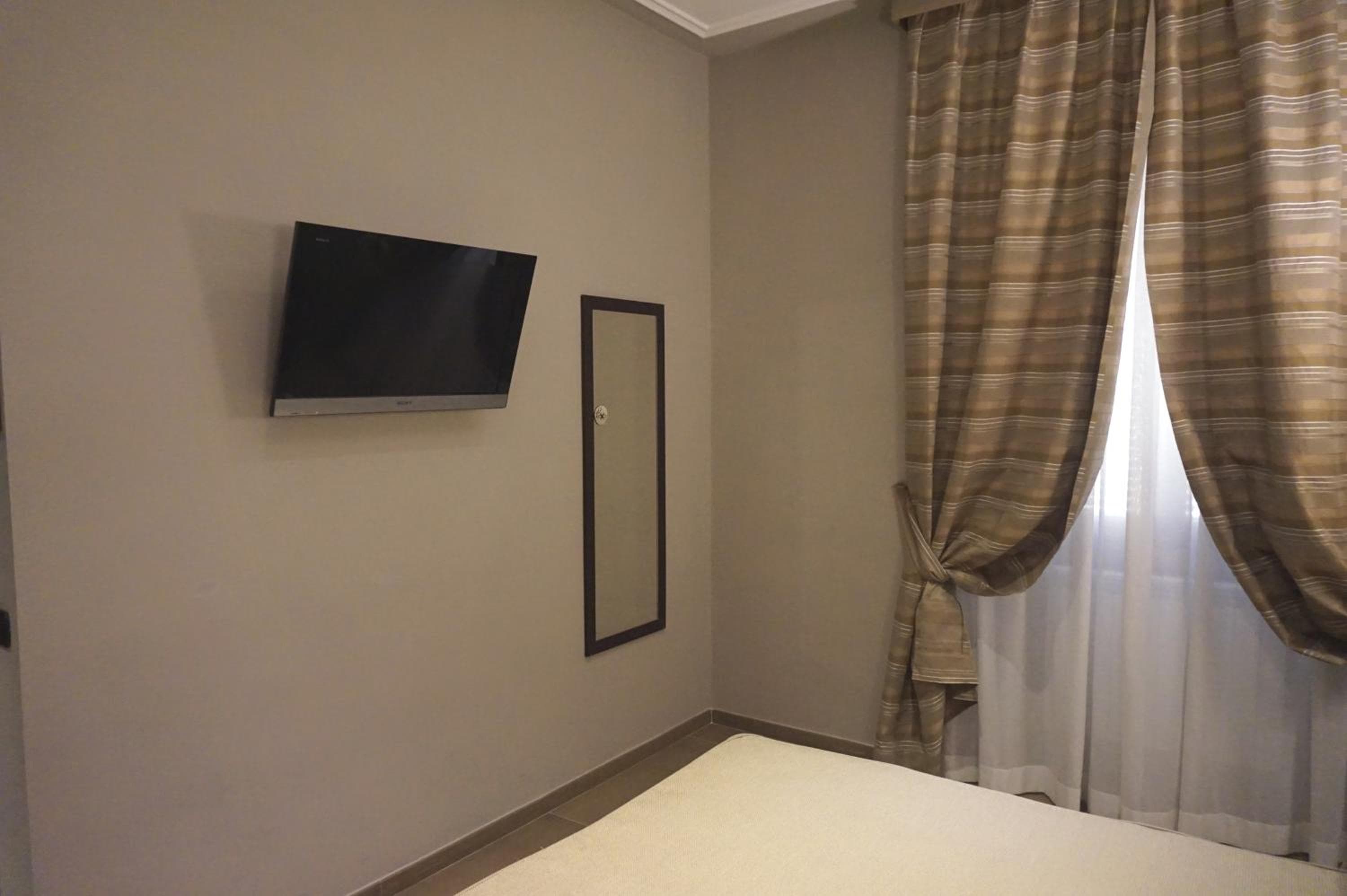 Hotel Taormina — 24