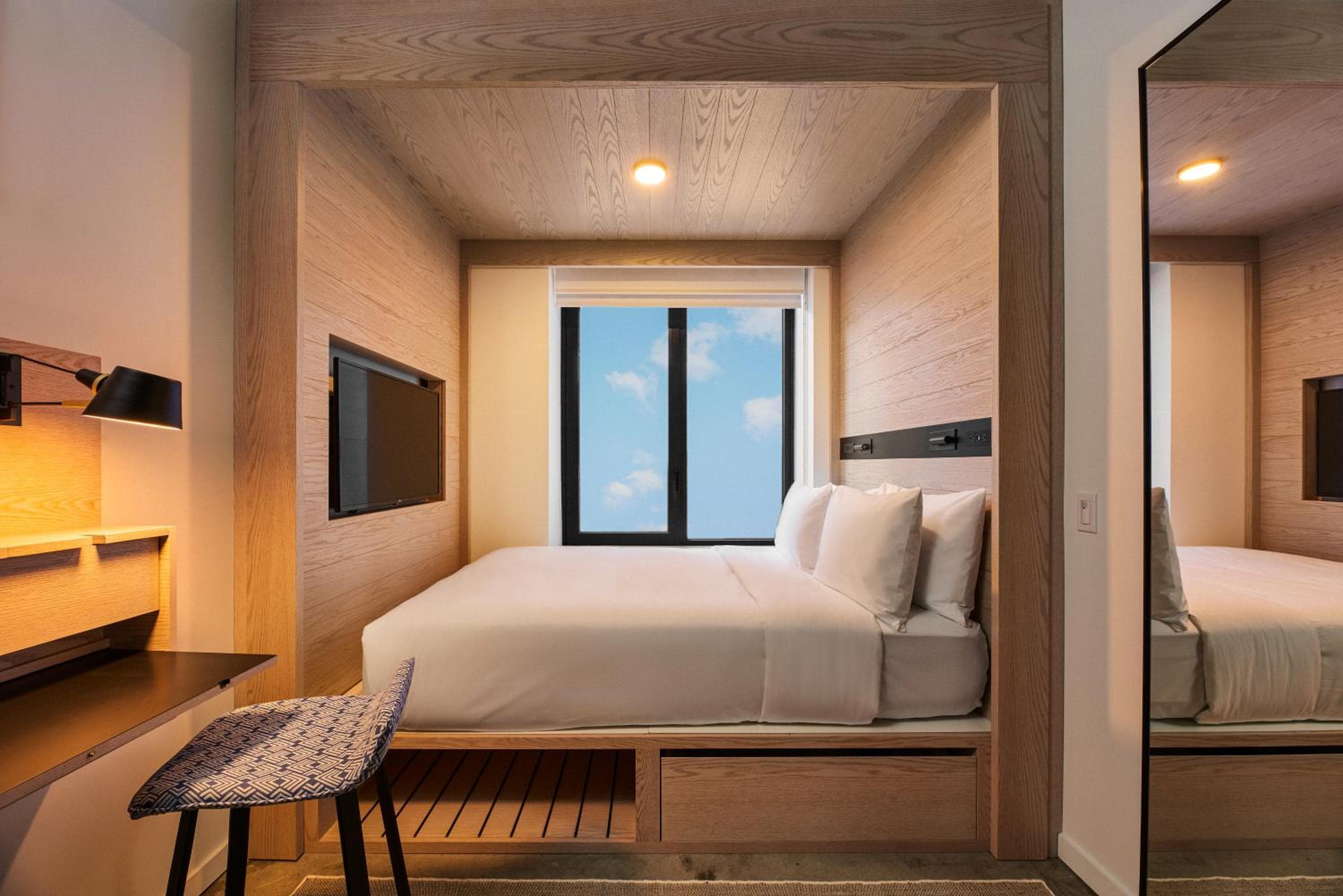 Radio Albergo — 17