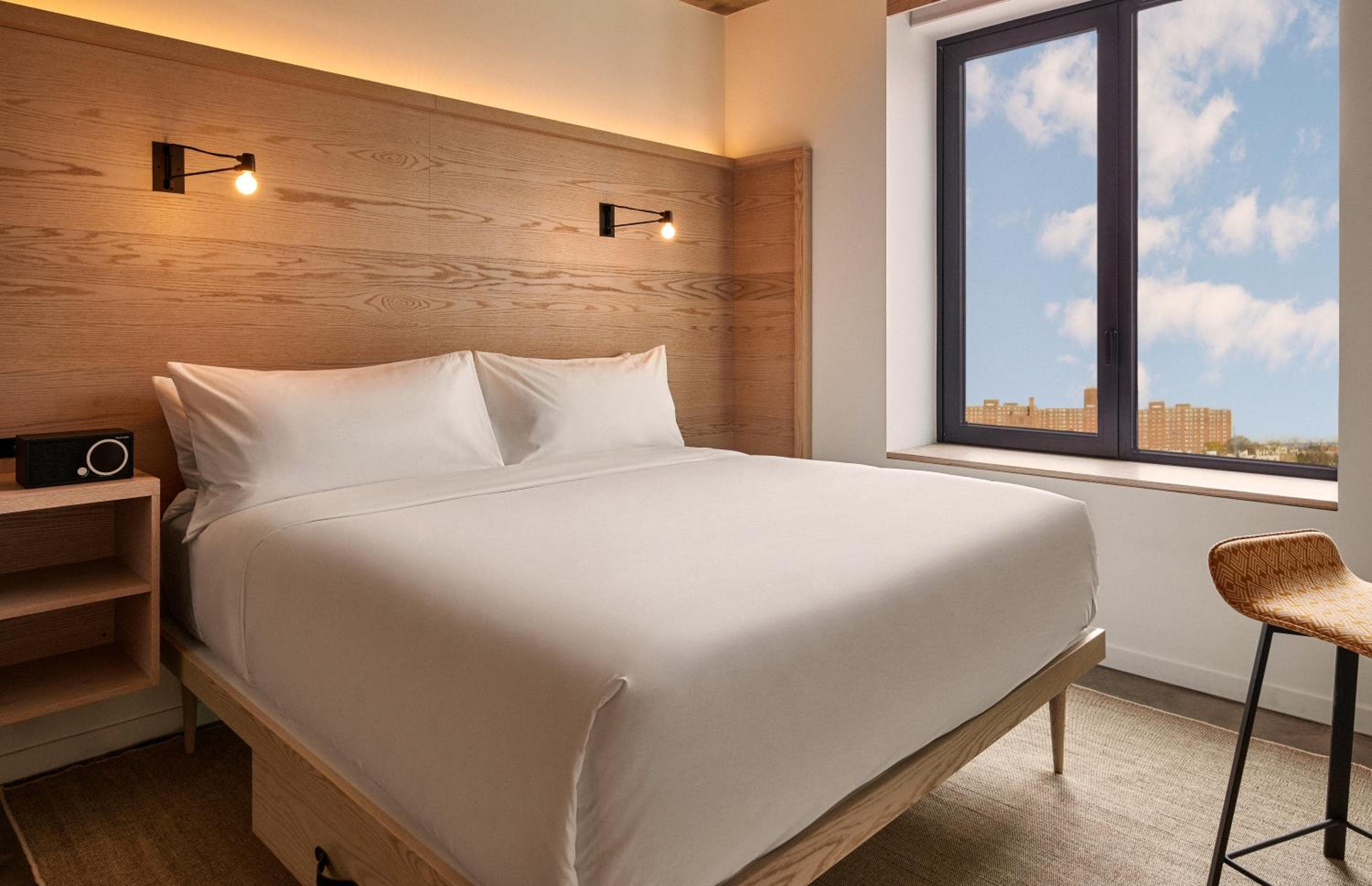 Radio Albergo — 9