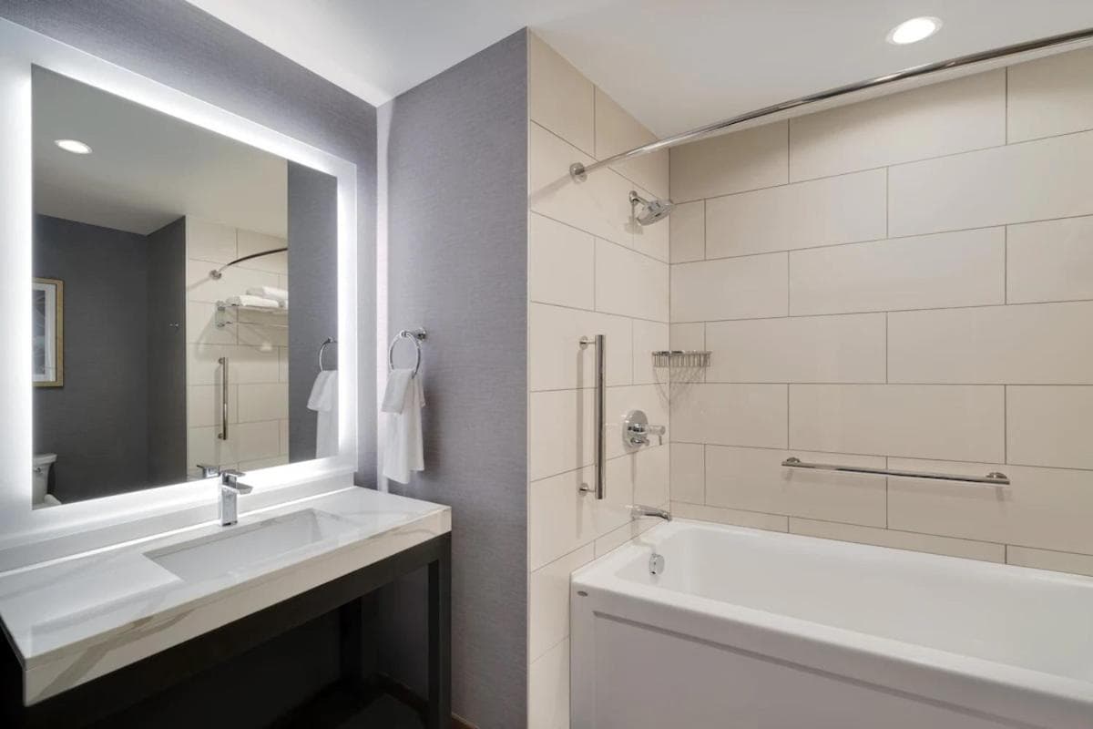 Hyatt Place LAX/Century BLVD — 17