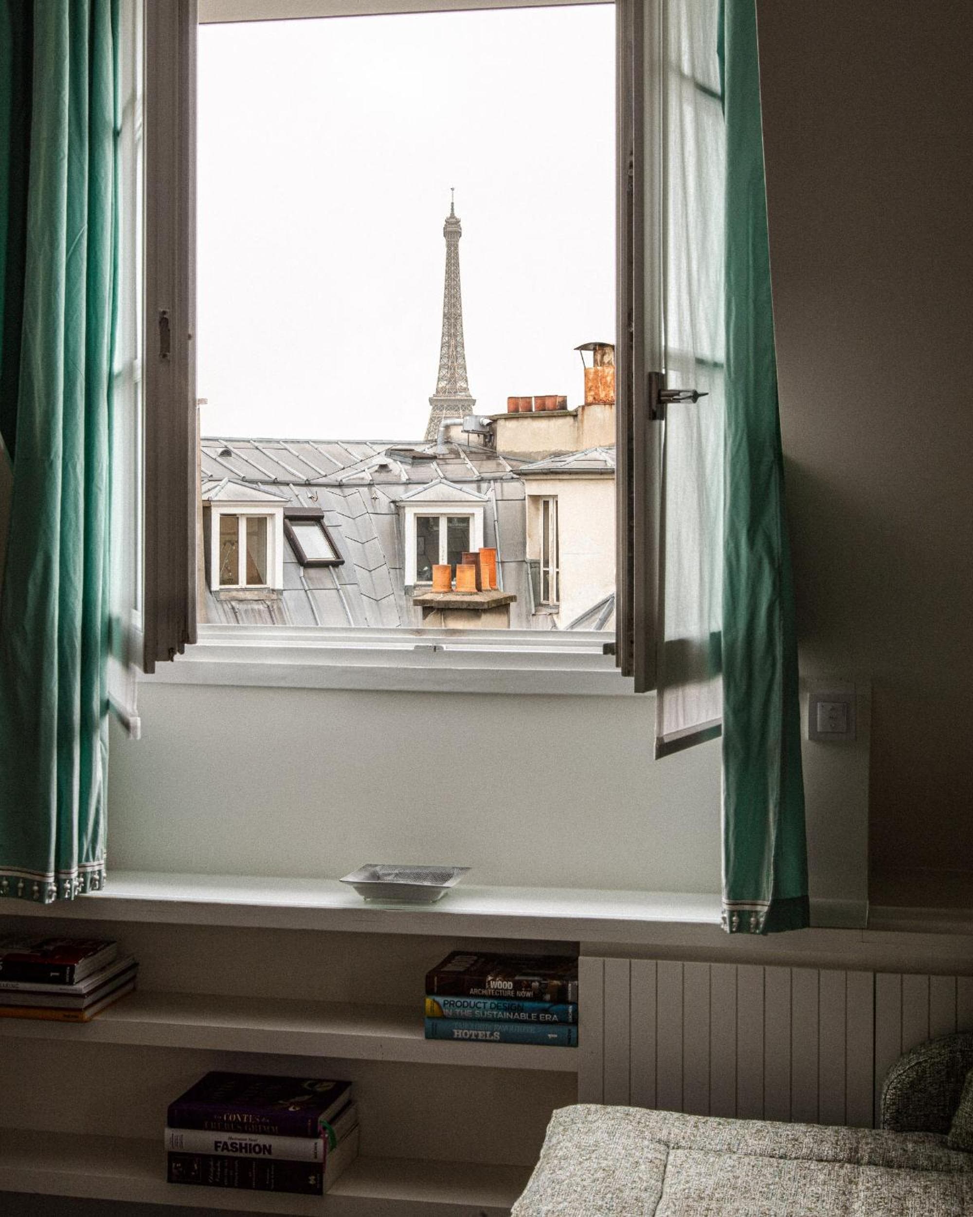 Le Burgundy Paris — 16