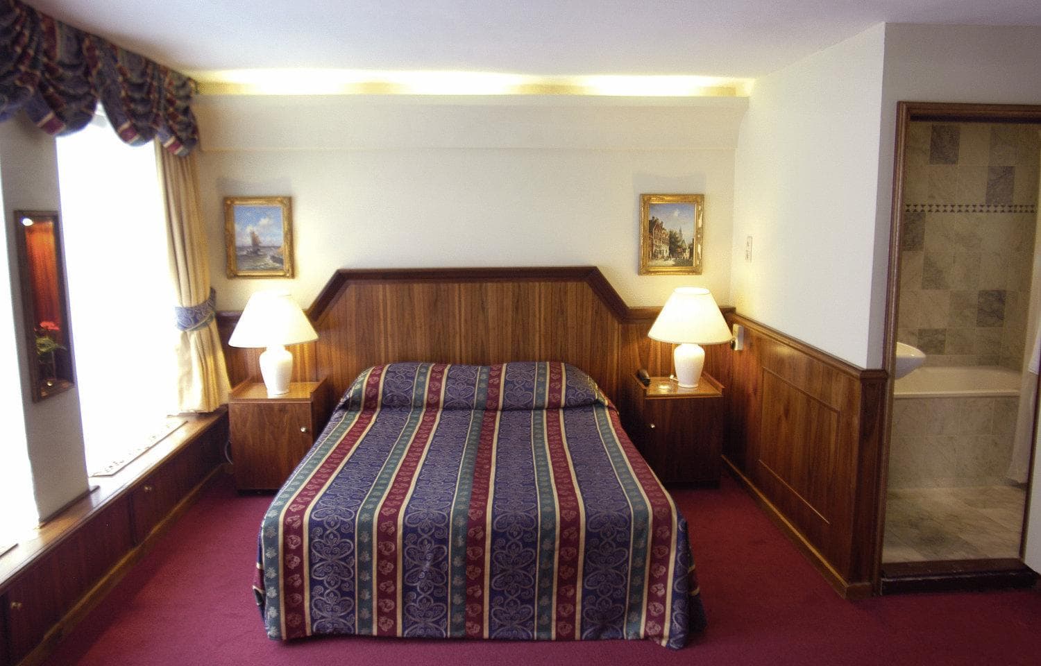 Hotel Rembrandtplein — 8