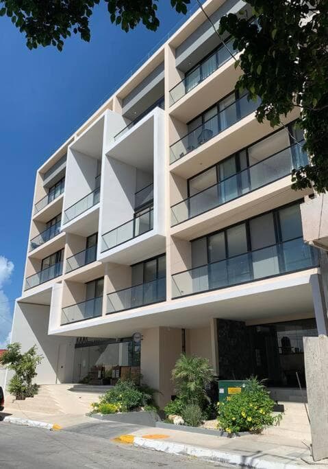 KAAB South Beach - Beautiful Big Studio - Rooftop pool ocean view — 1