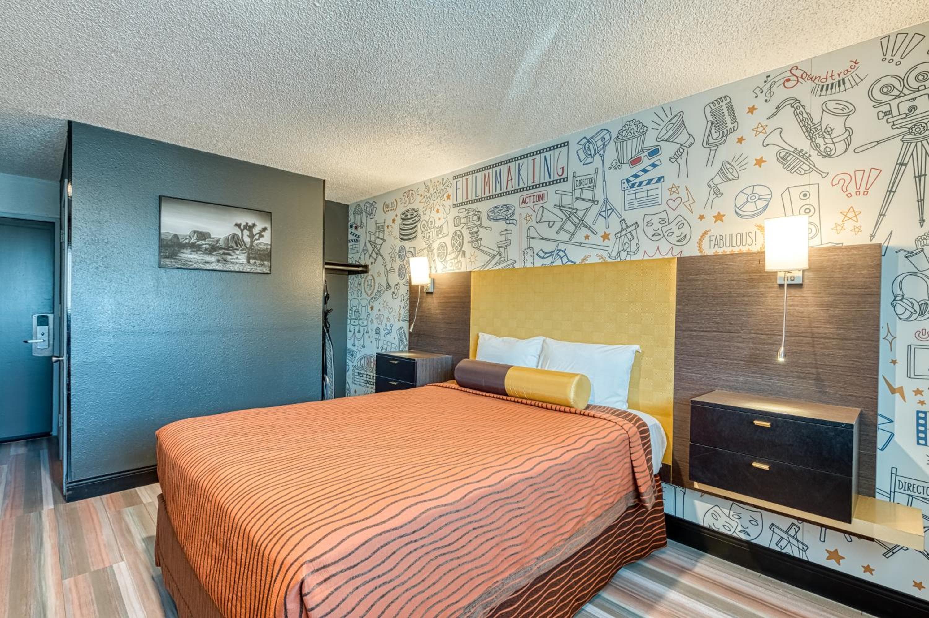 La Mirage Inn - Hollywood — 14