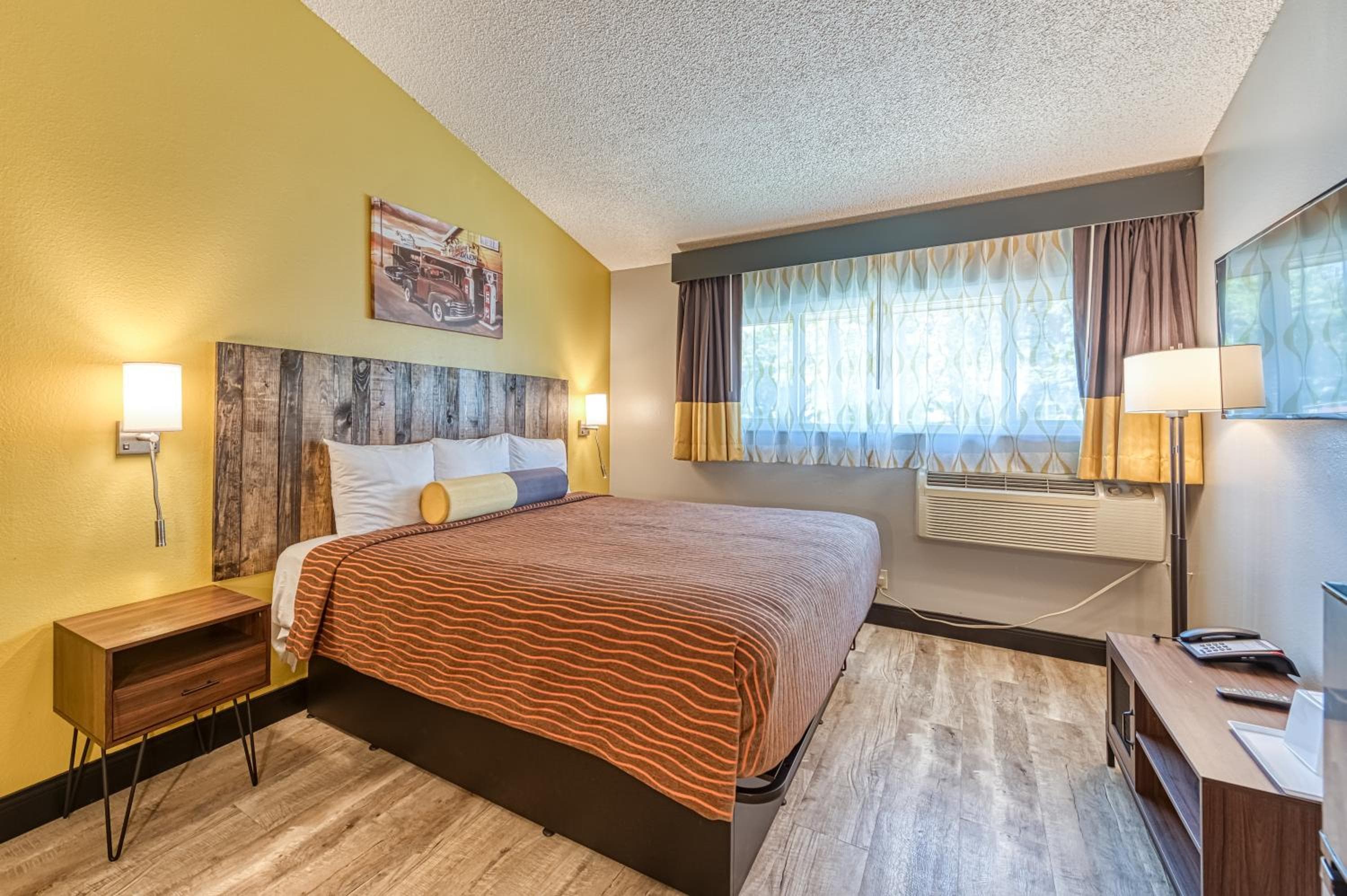 La Mirage Inn - Hollywood — 19