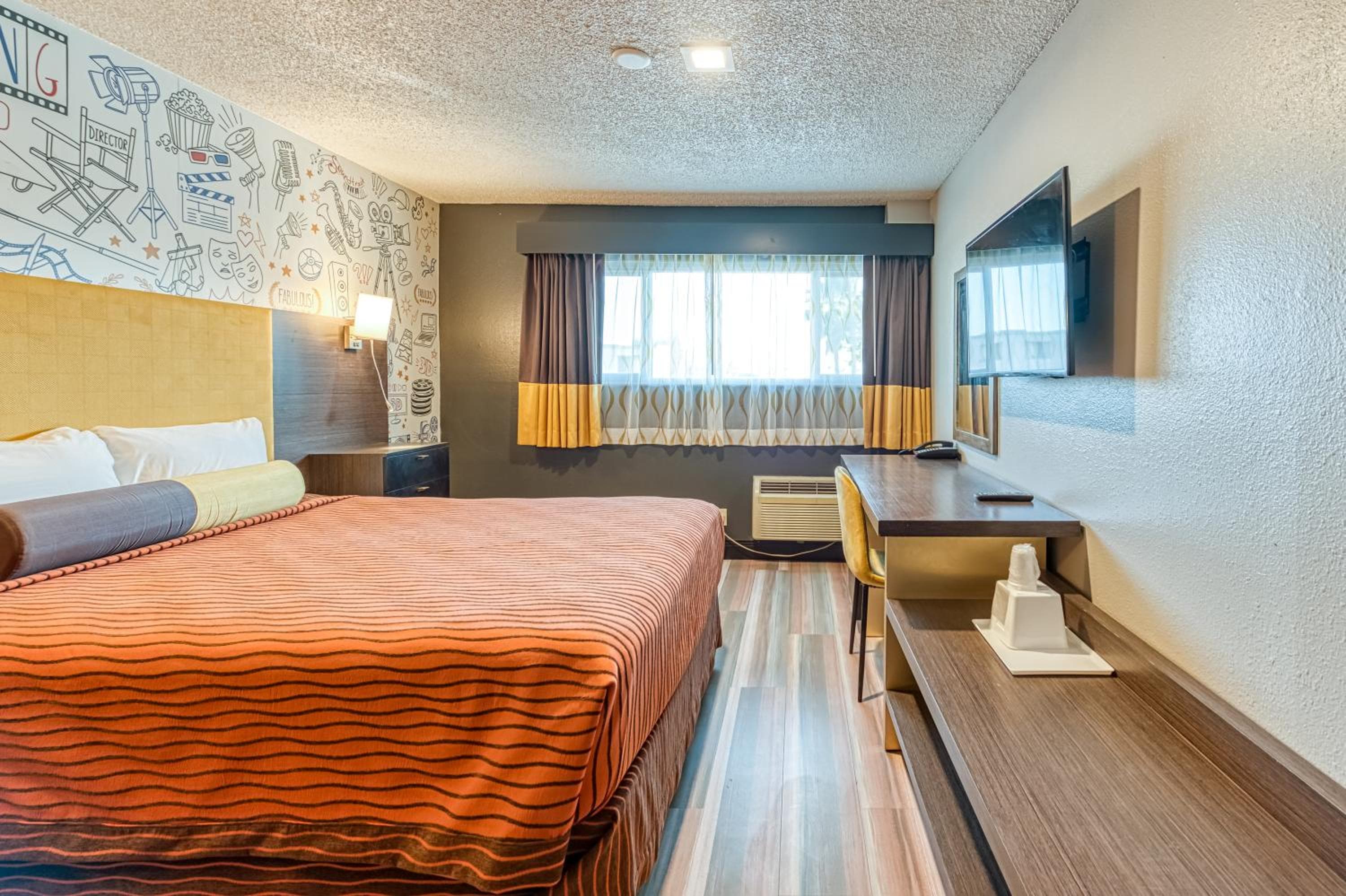 La Mirage Inn - Hollywood — 20