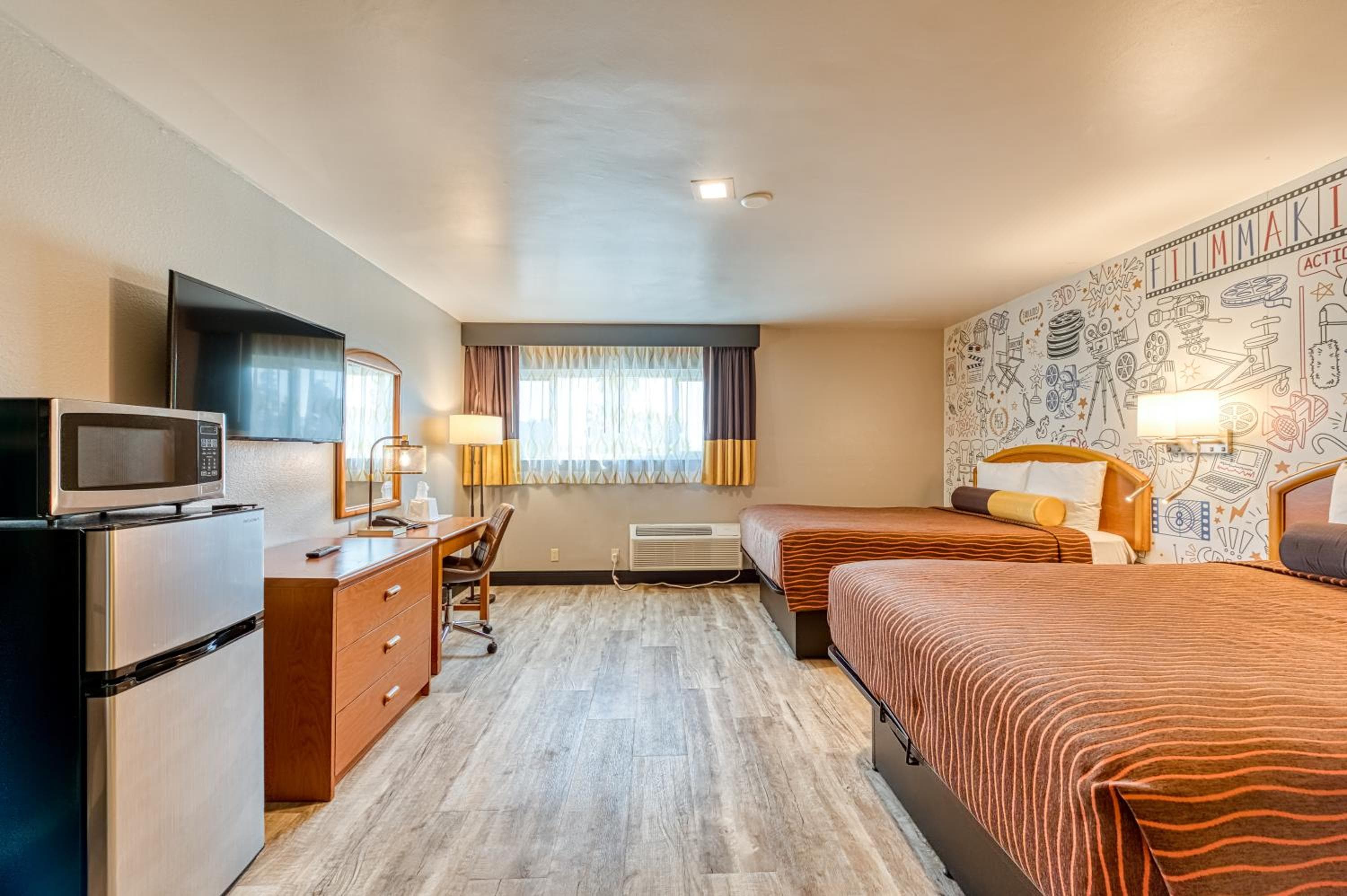 La Mirage Inn - Hollywood — 27