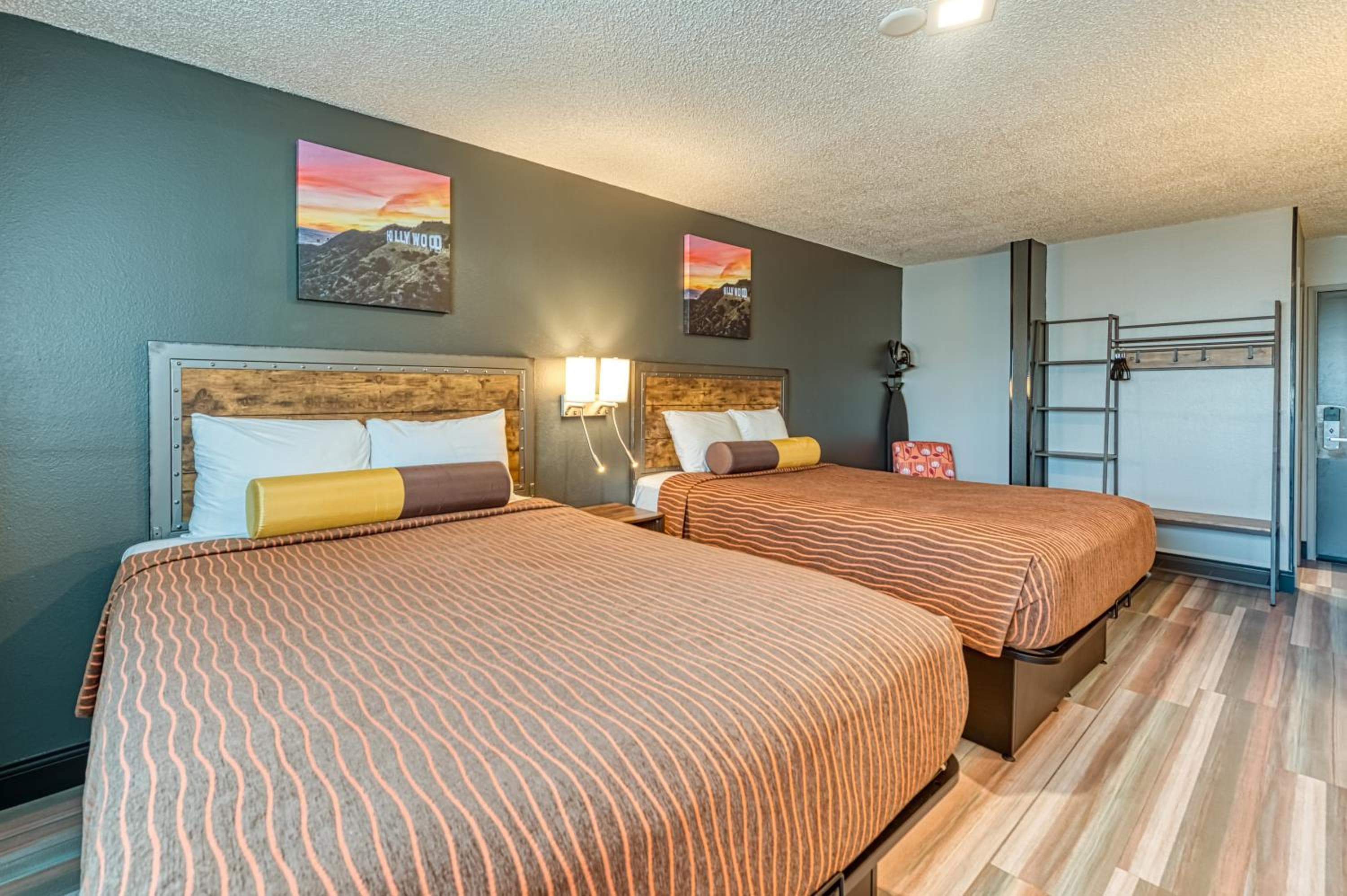 La Mirage Inn - Hollywood — 28