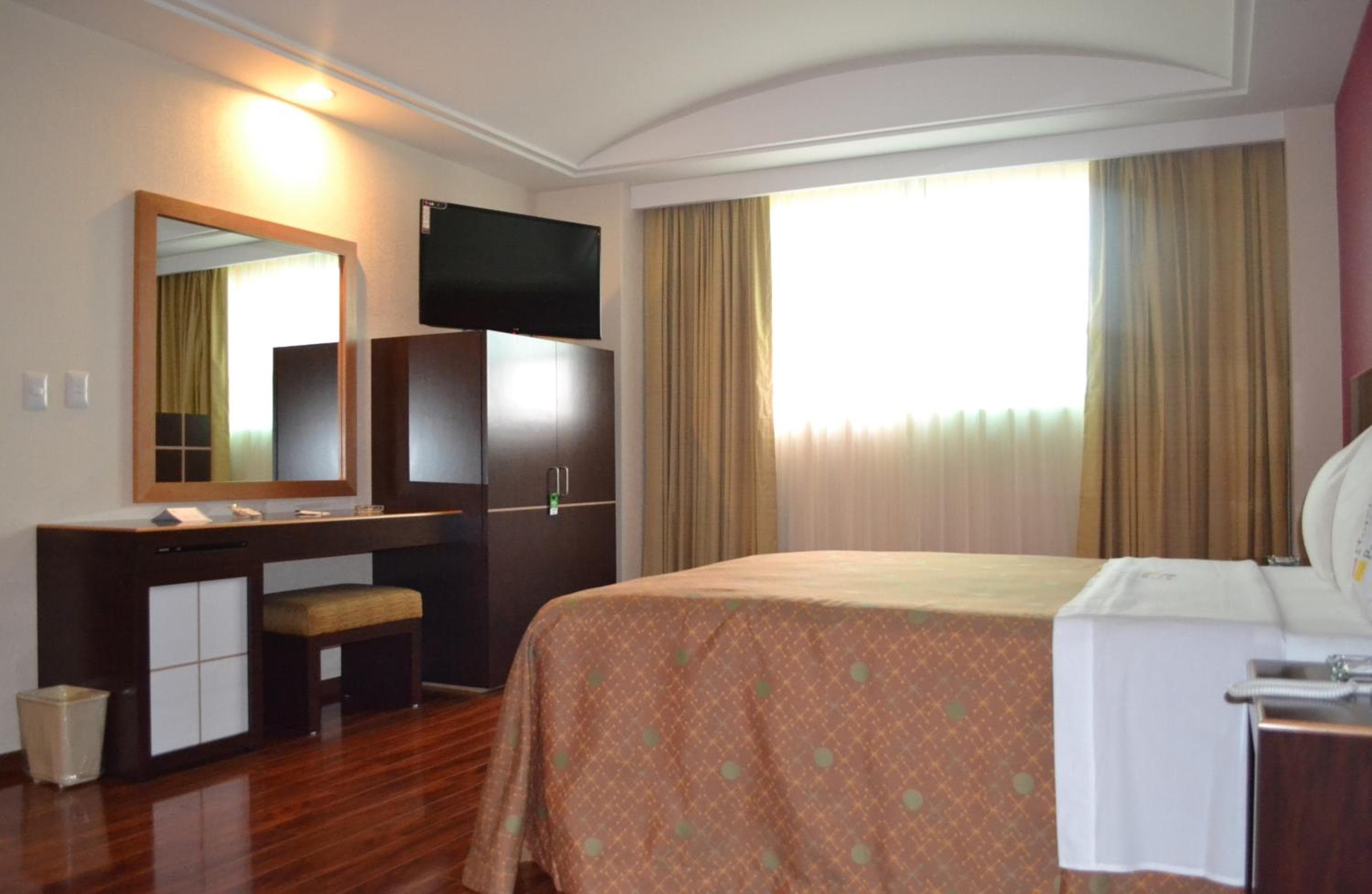Hotel & Villas Panamá — 12