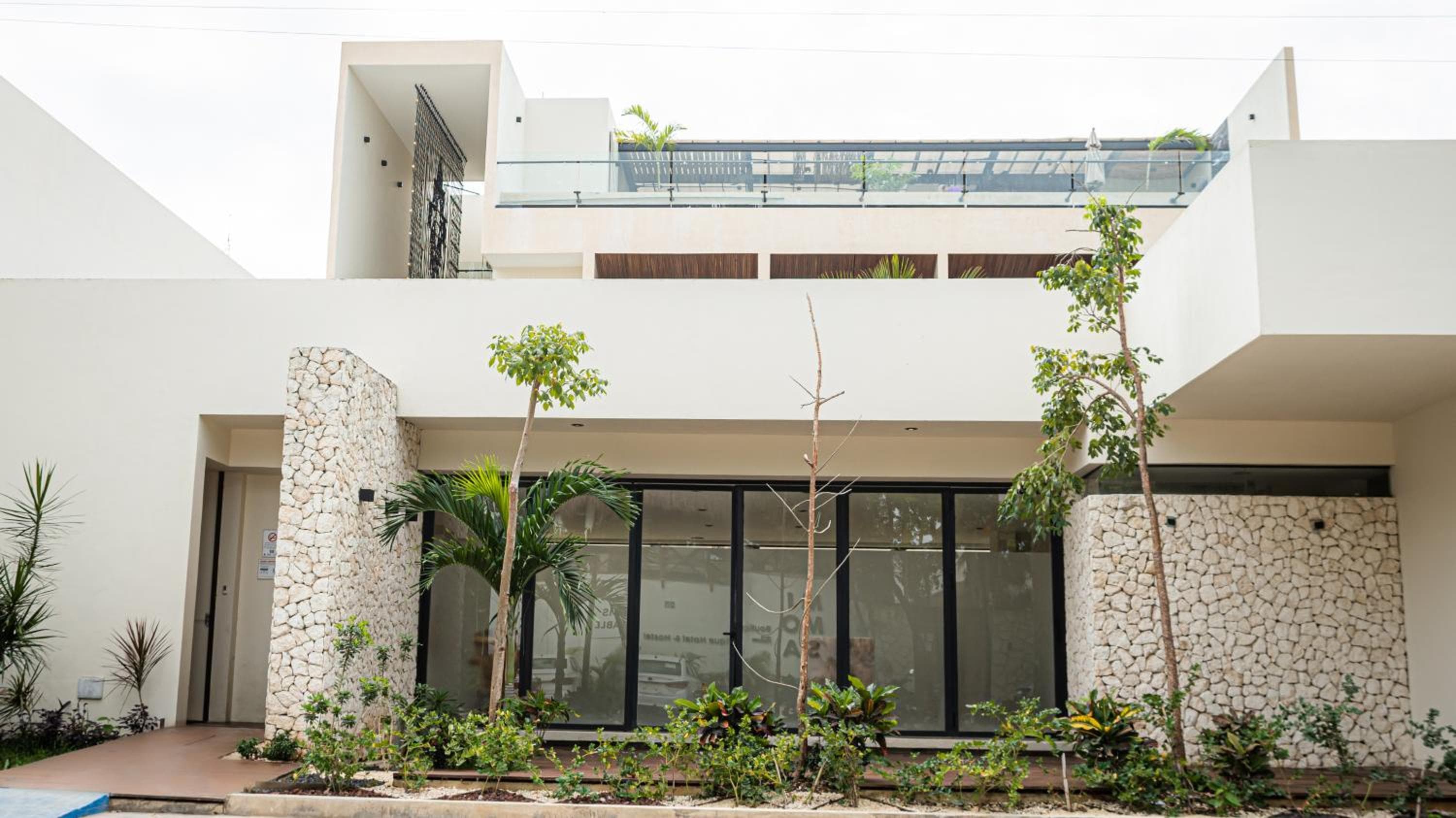 Moonshine Tulum Hotel & Hostel — 14