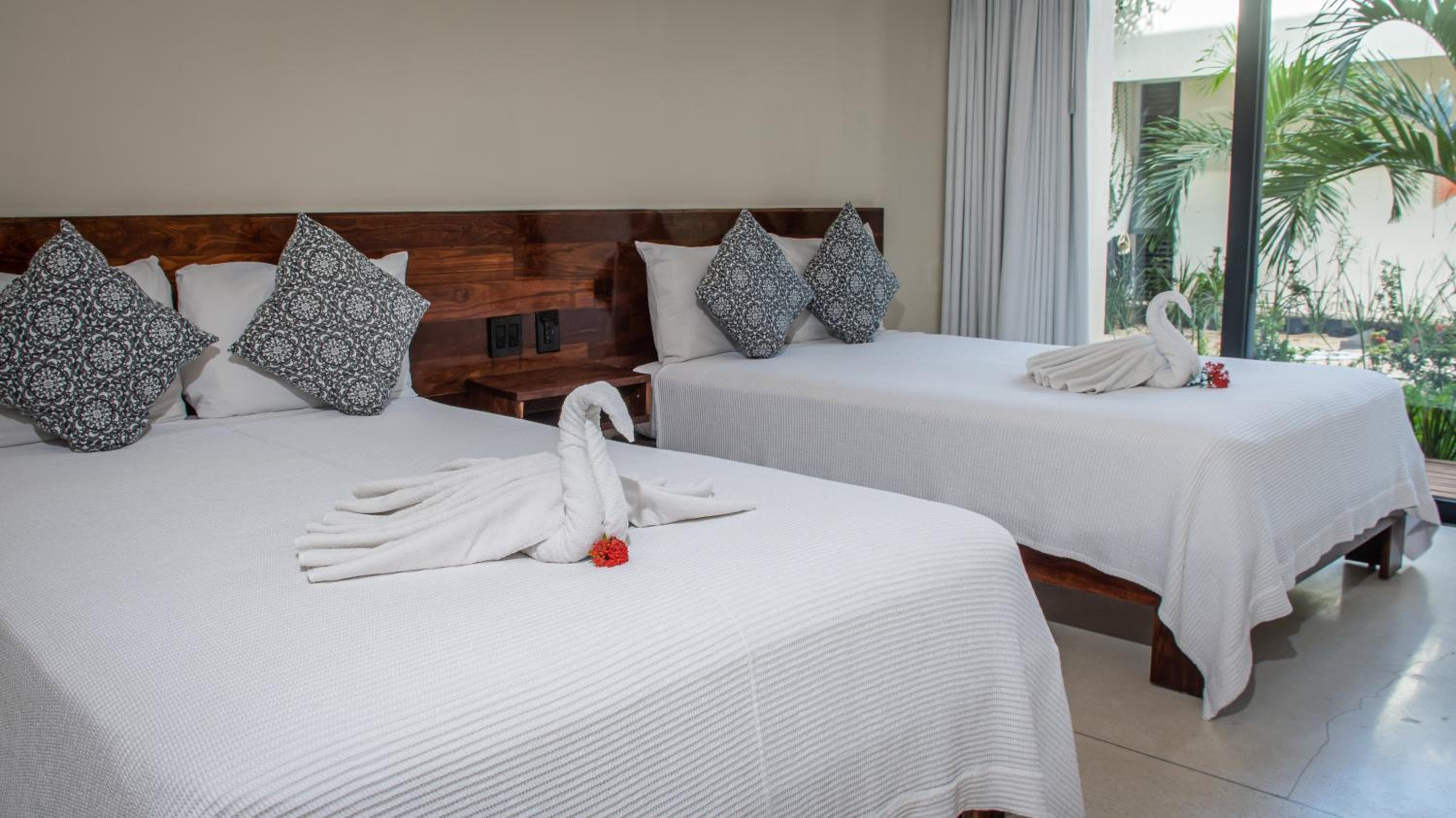 Moonshine Tulum Hotel & Hostel — 29