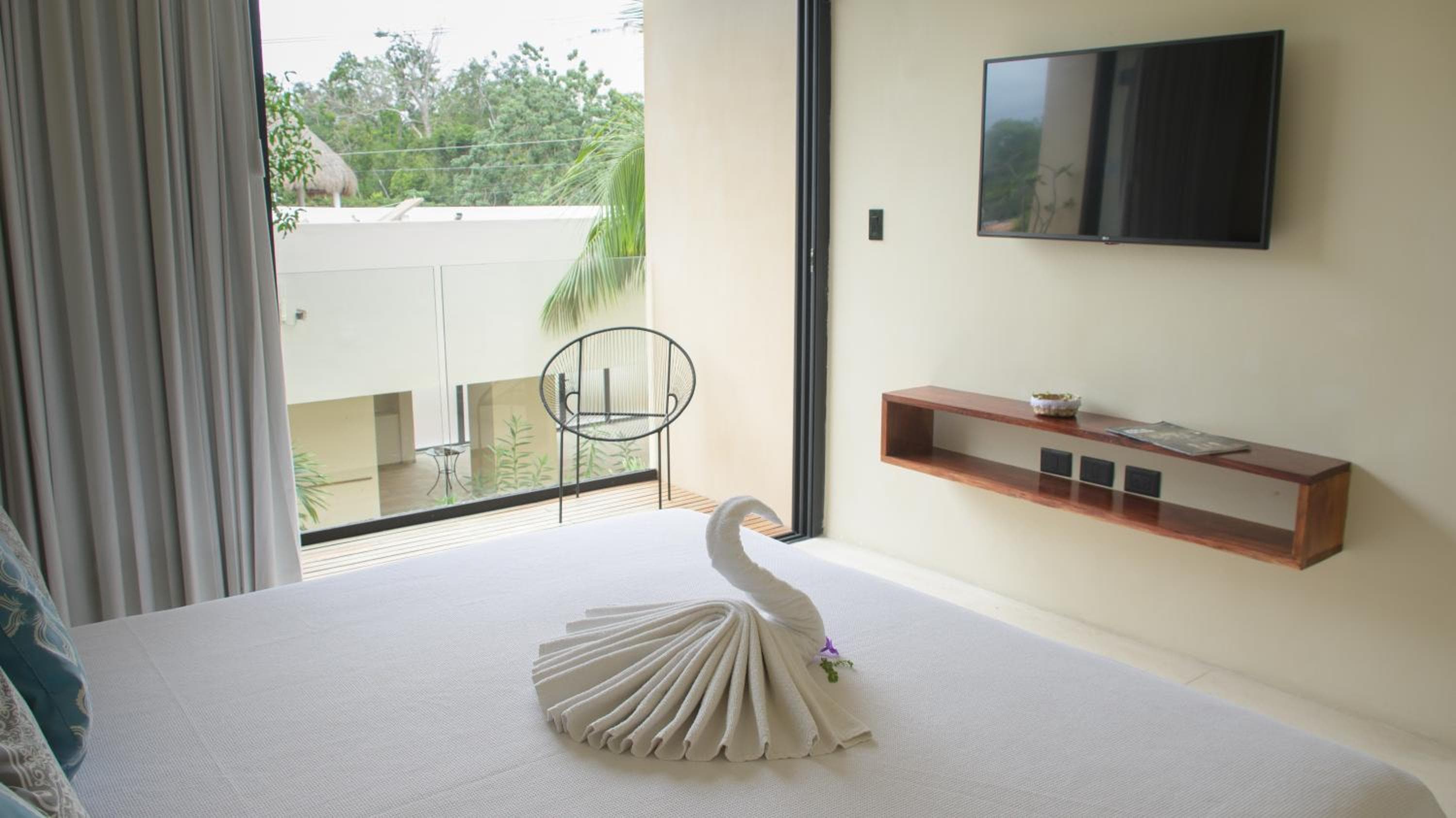 Moonshine Tulum Hotel & Hostel — 23