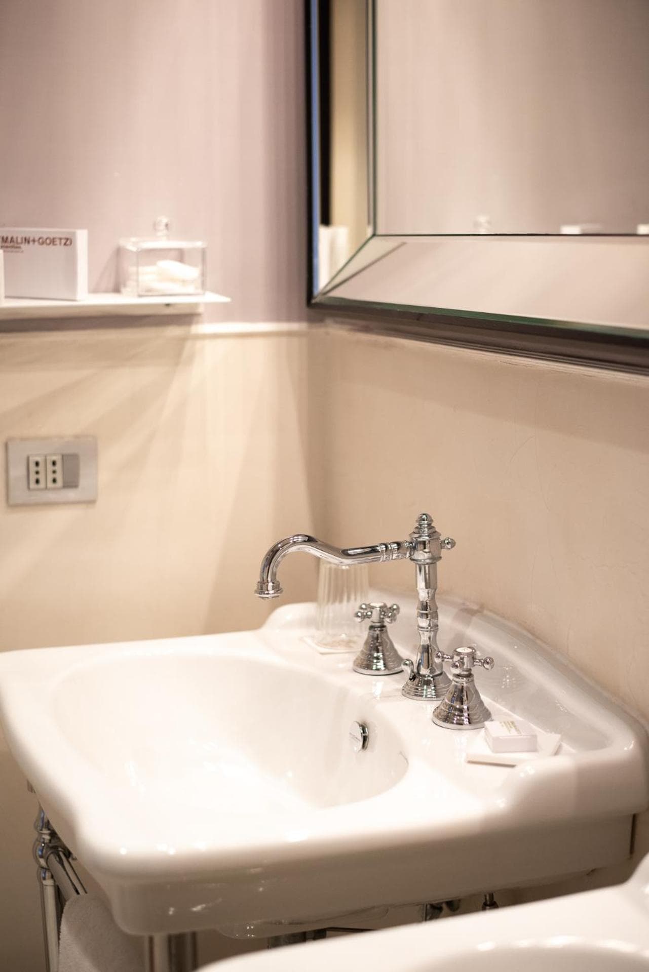 El hotel de las quince llaves — 20
