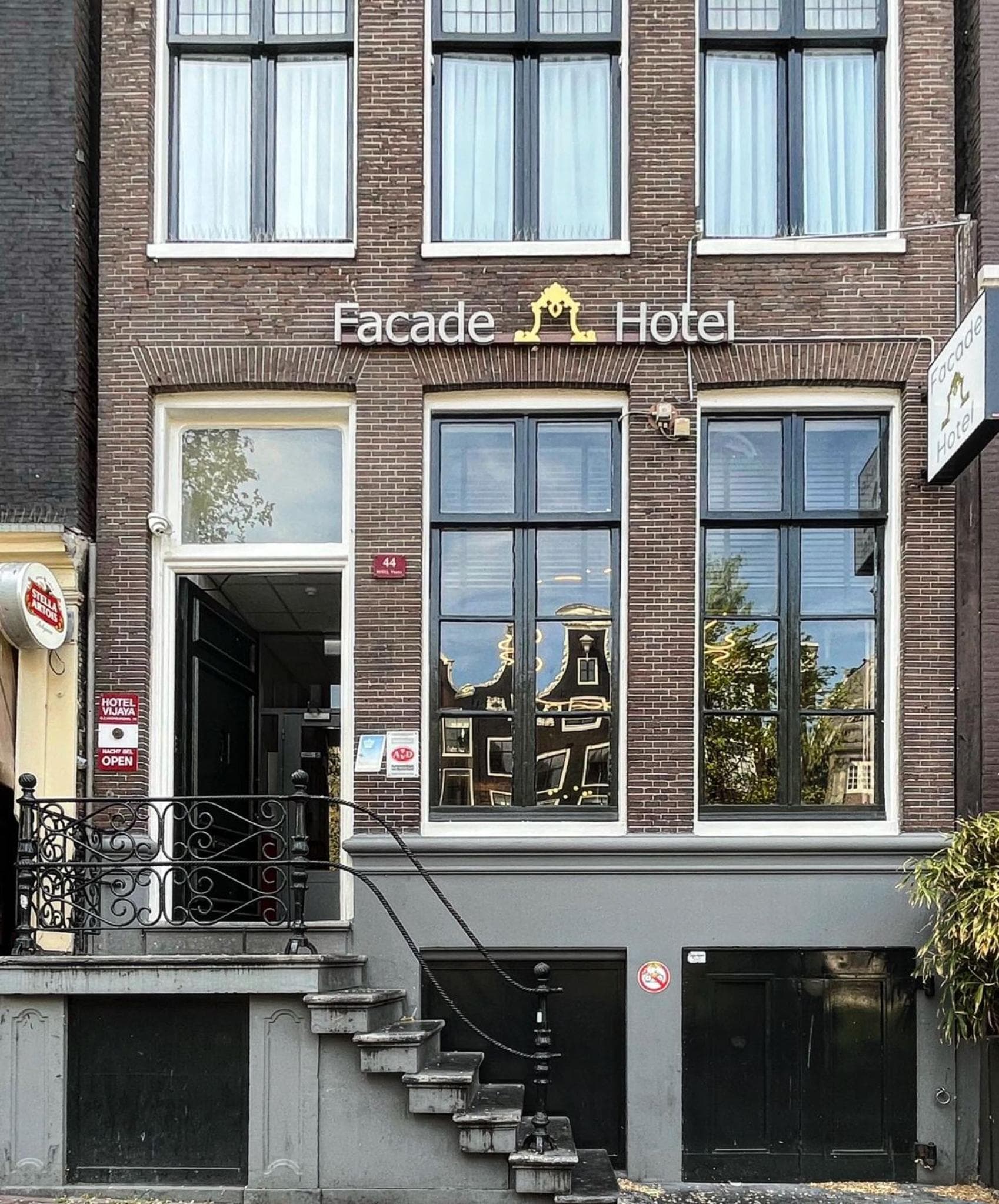 Facade Hotel Amsterdam — 4