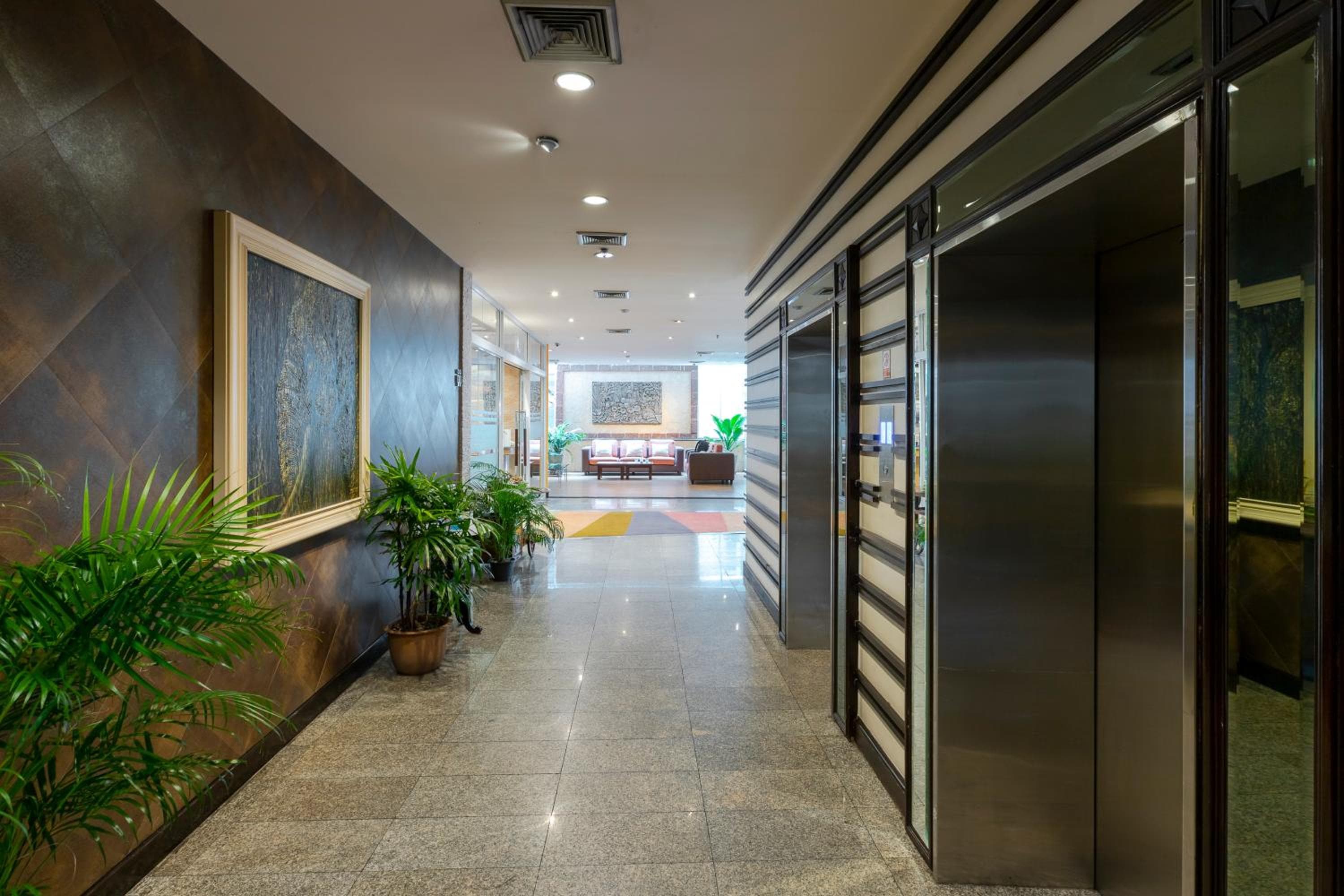 Pinnacle Lumpinee Park Hotel — 23
