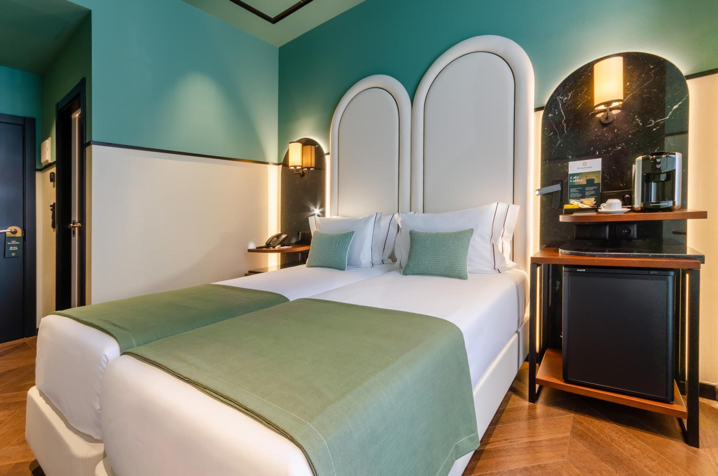 Nicola Rossio Hotel — 16