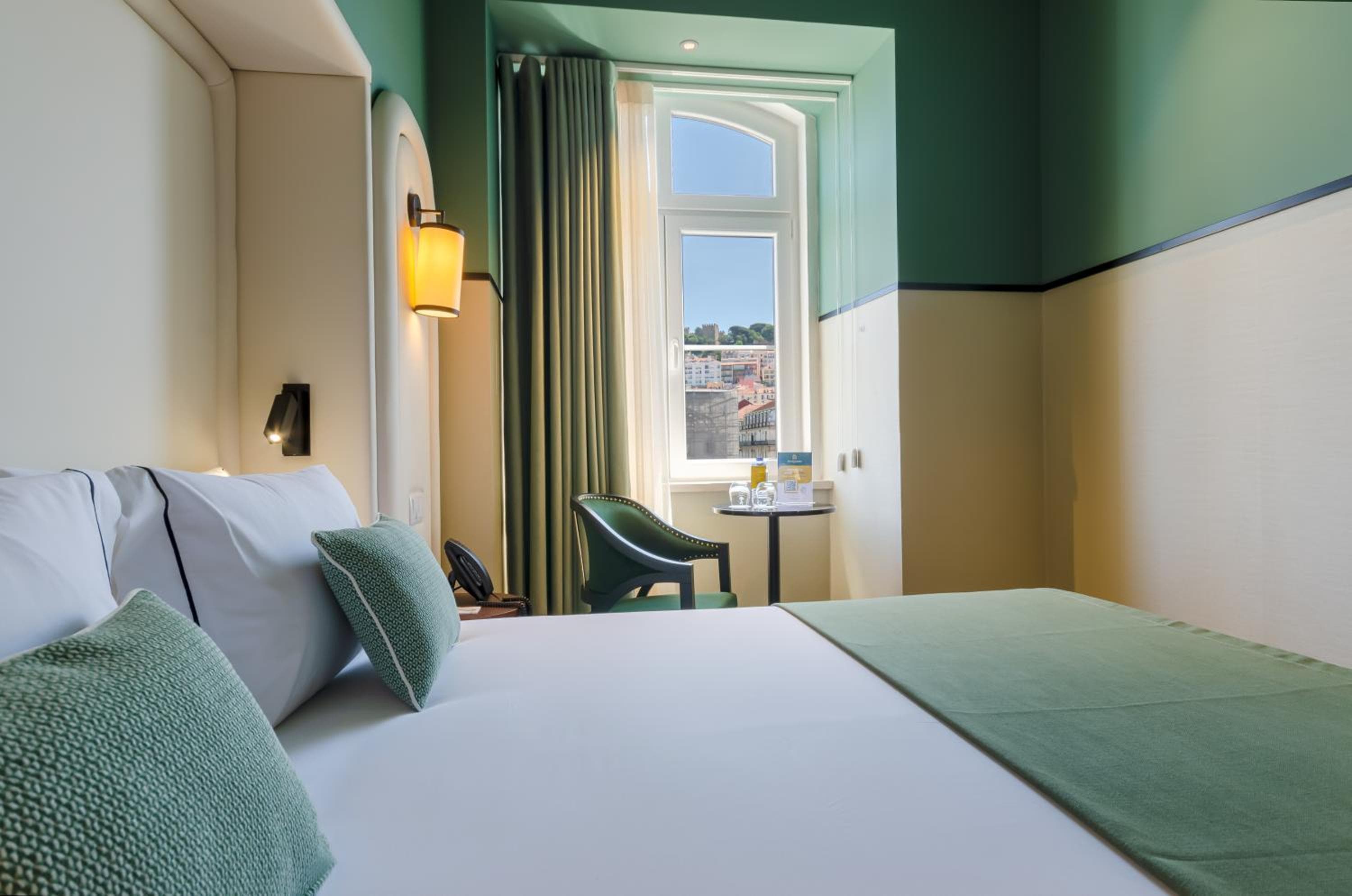 Nicola Rossio Hotel — 25
