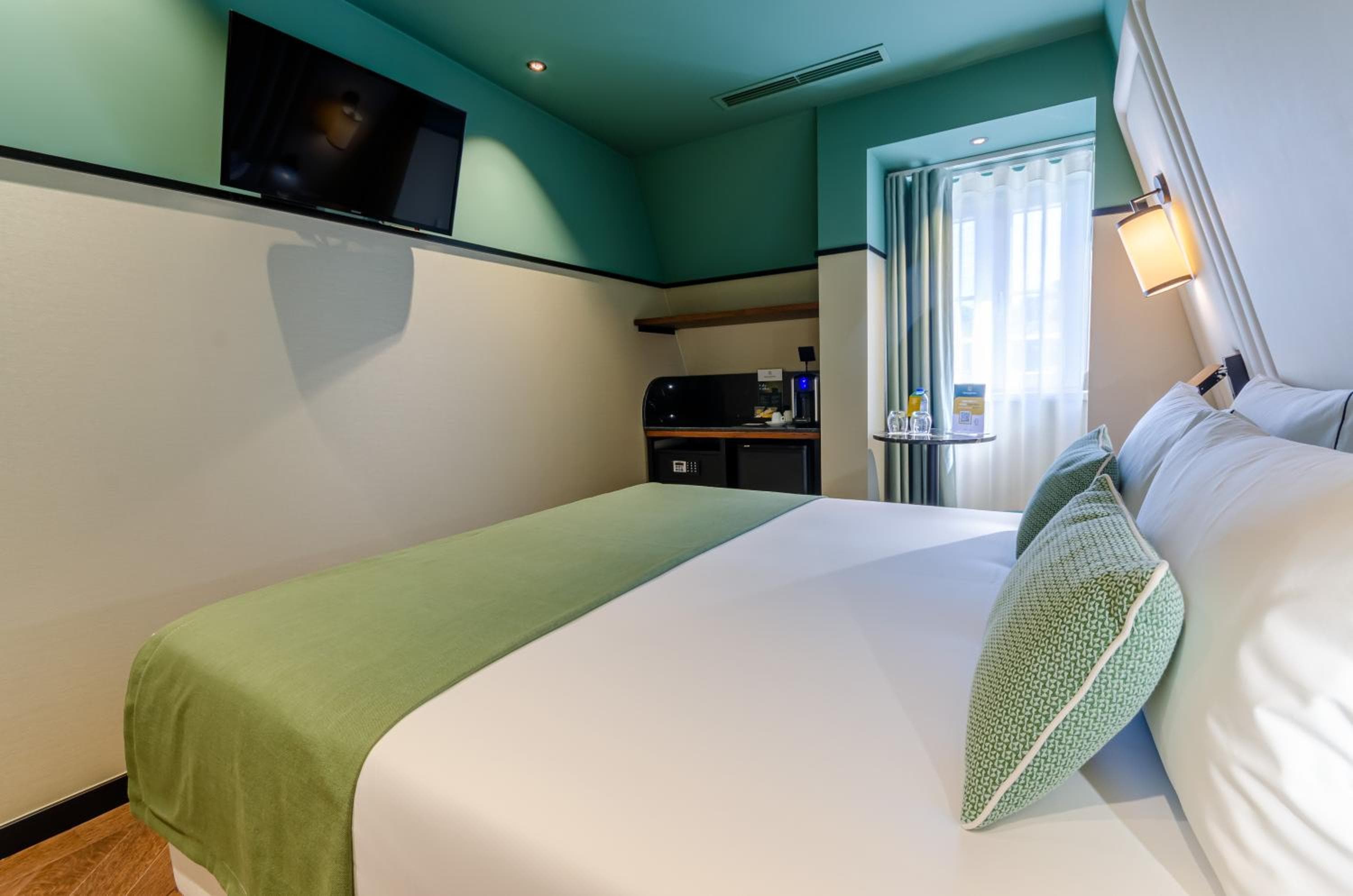 Nicola Rossio Hotel — 26