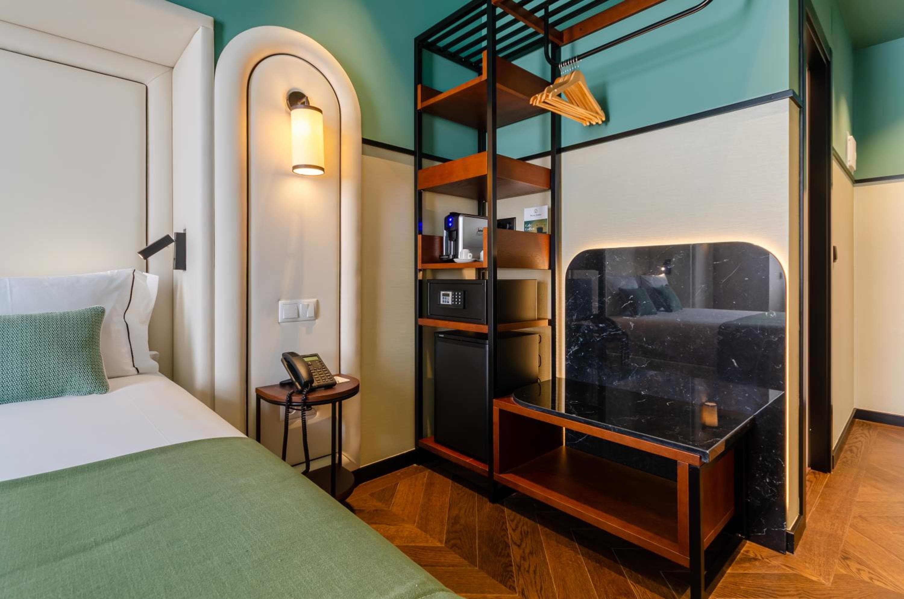Nicola Rossio Hotel — 27