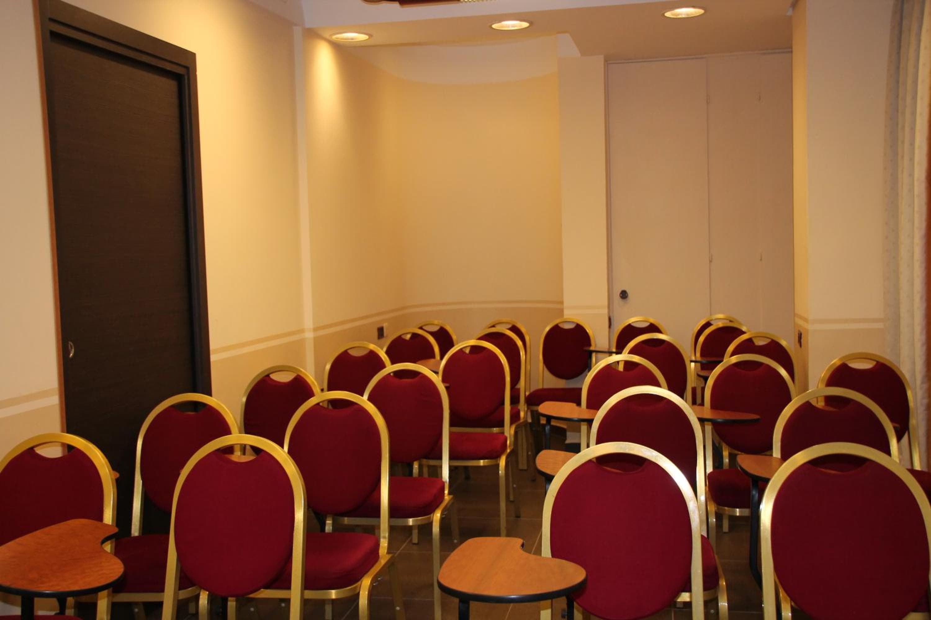 Mokinba Hotels Sant'Ambroeus — 11