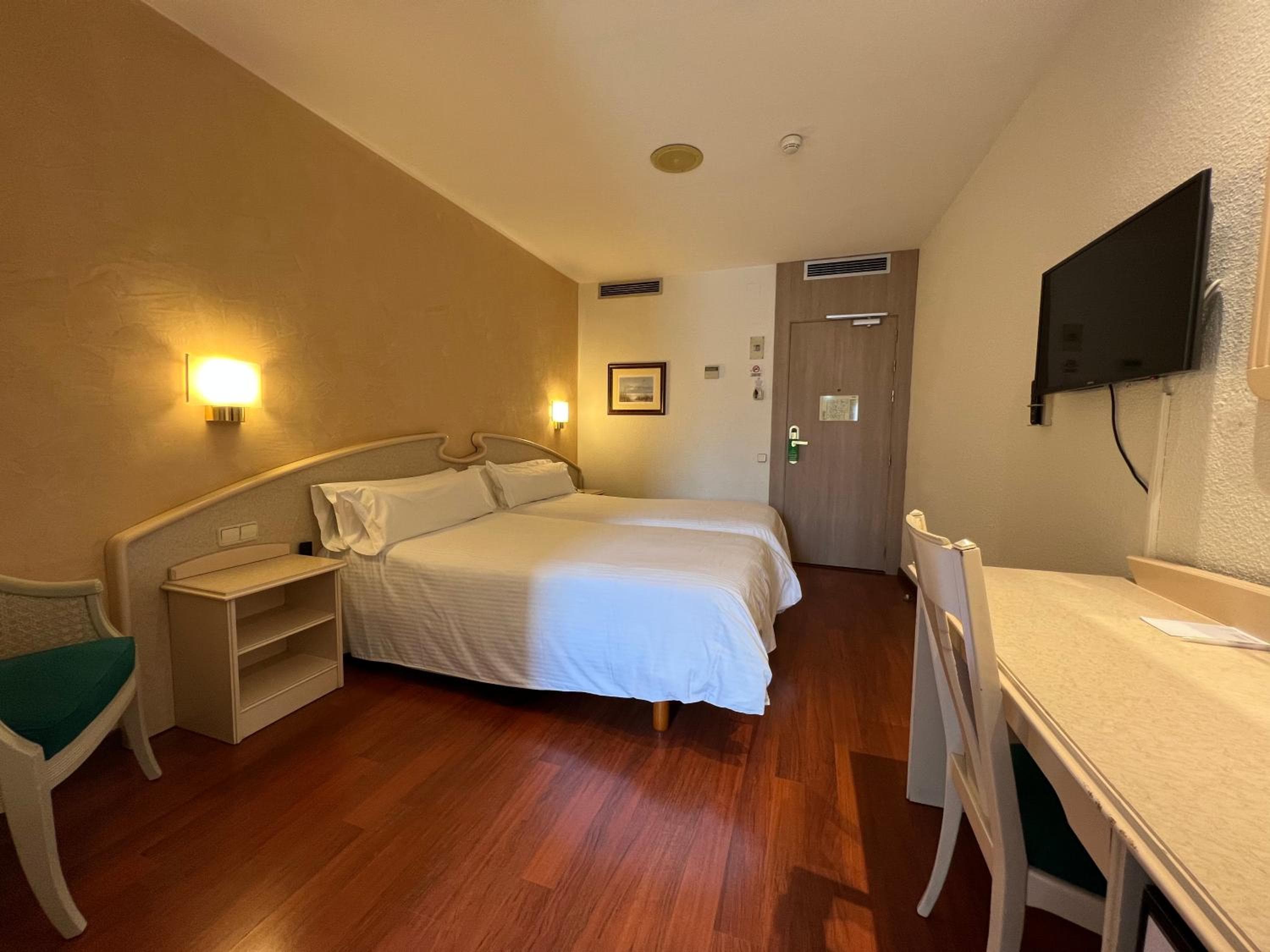 Hotel Lleó — 21