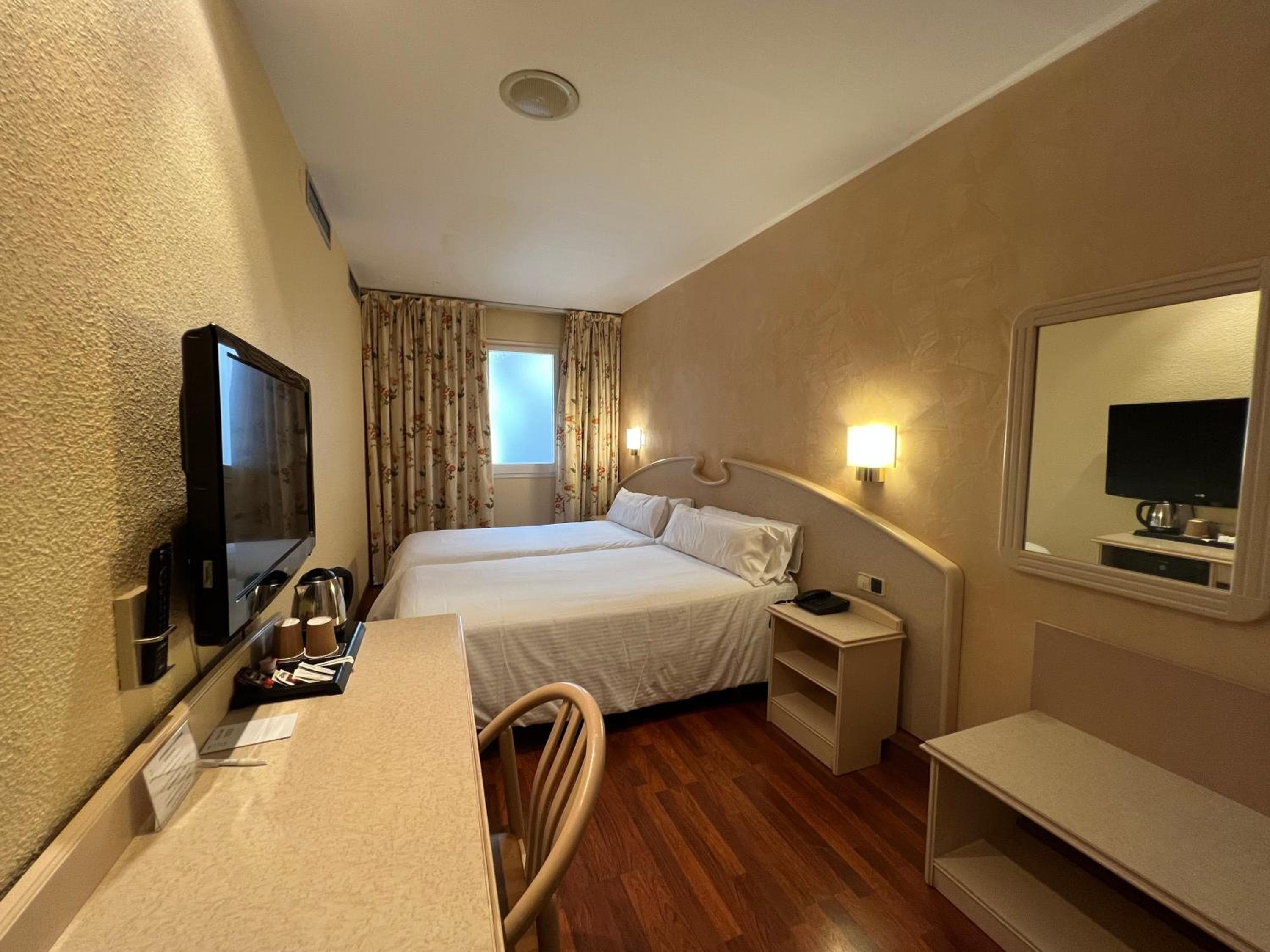 Hotel Lleó — 6