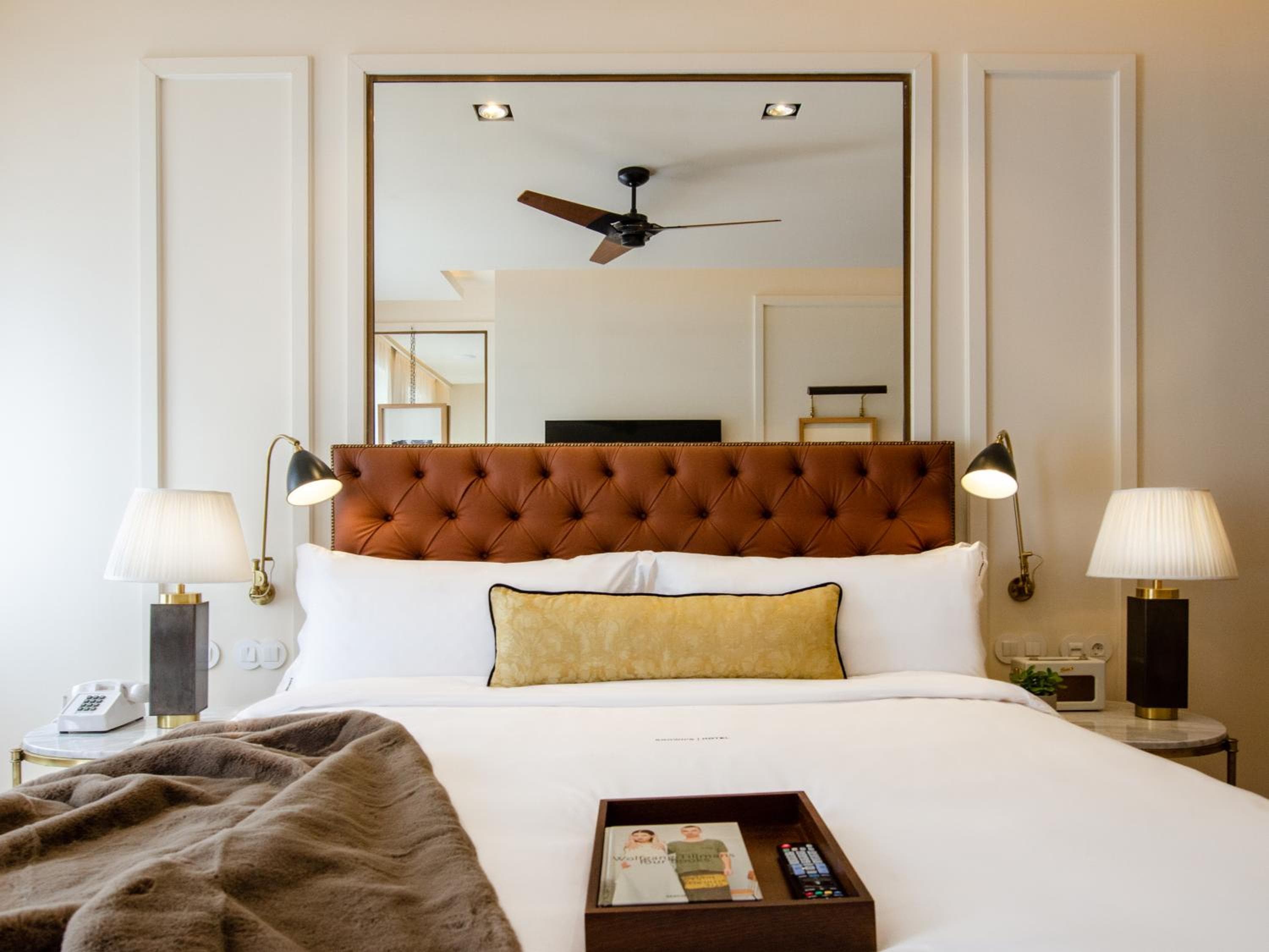 Browns Avenue Hotel — 2