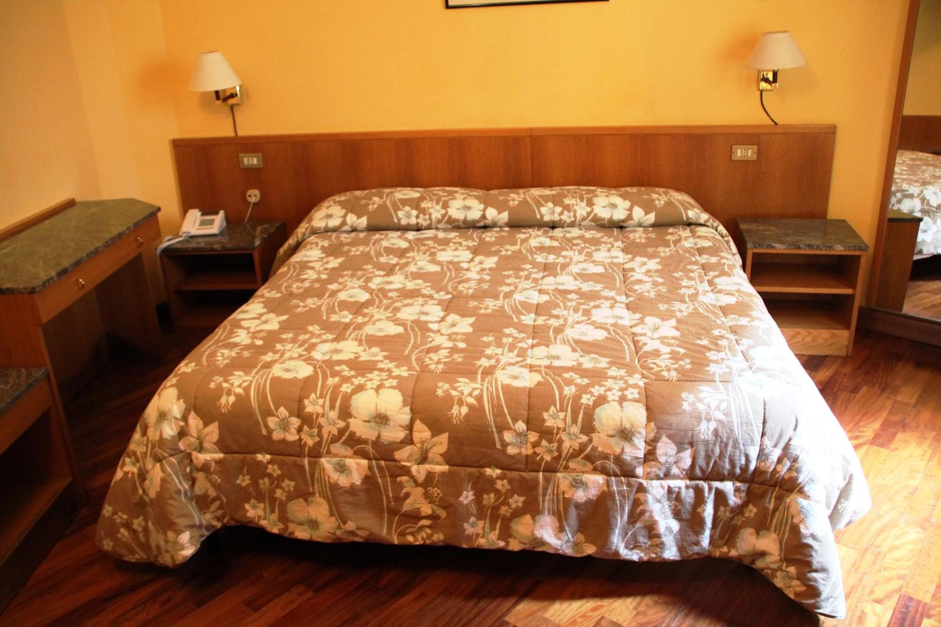 Hotel Vecchia Milano — 9