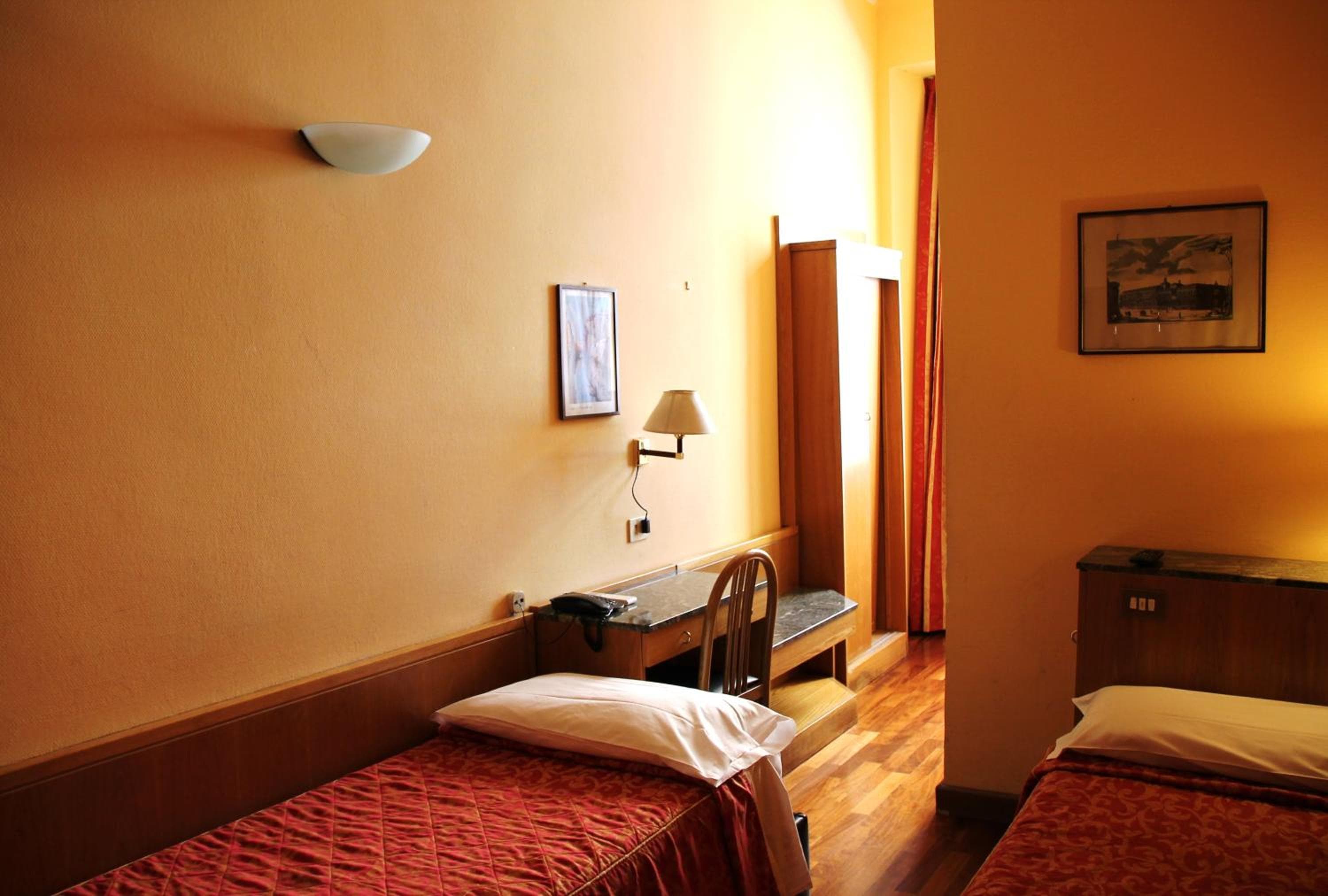 Hotel Vecchia Milano — 25