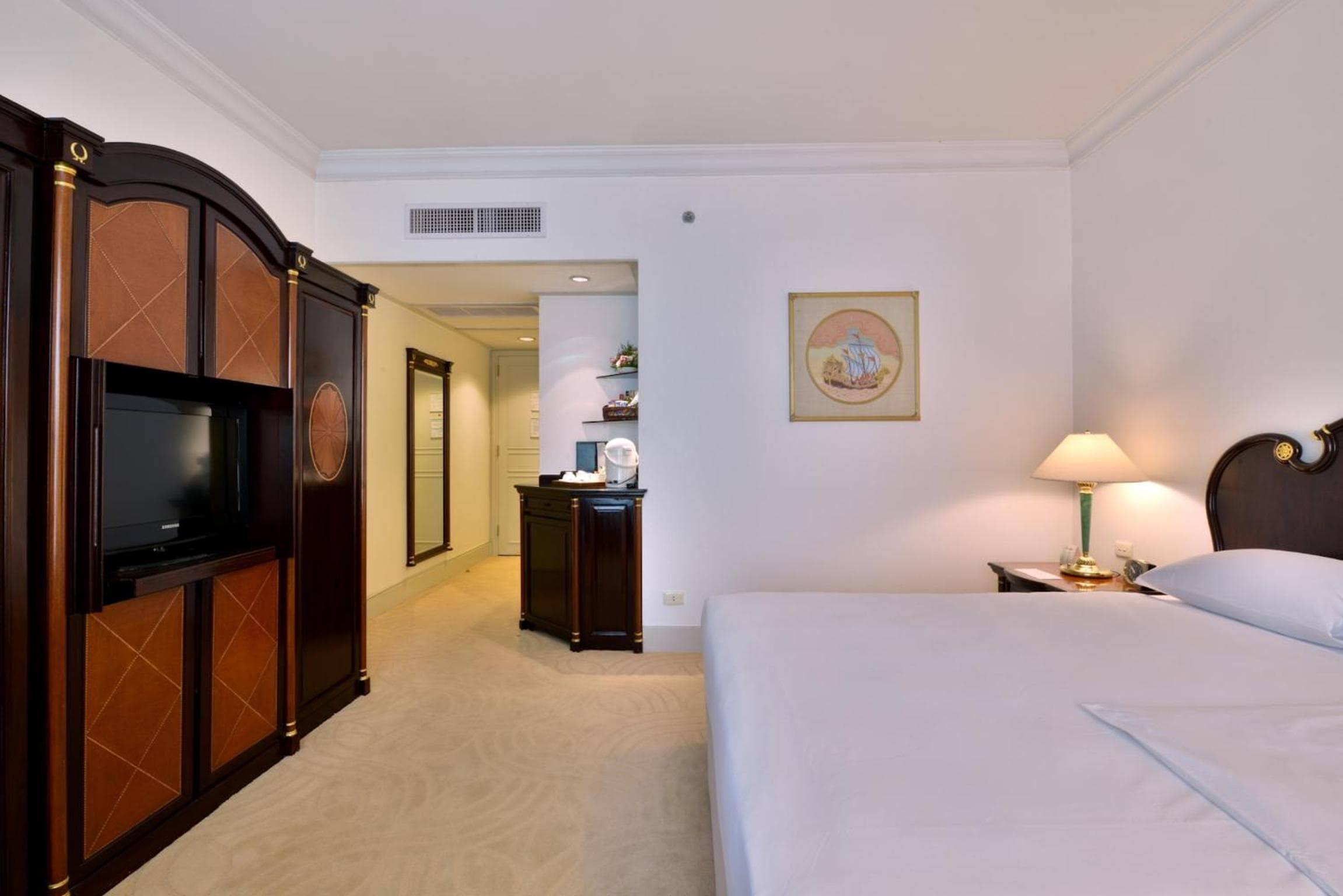 Evergreen Laurel Hotel Bangkok — 12