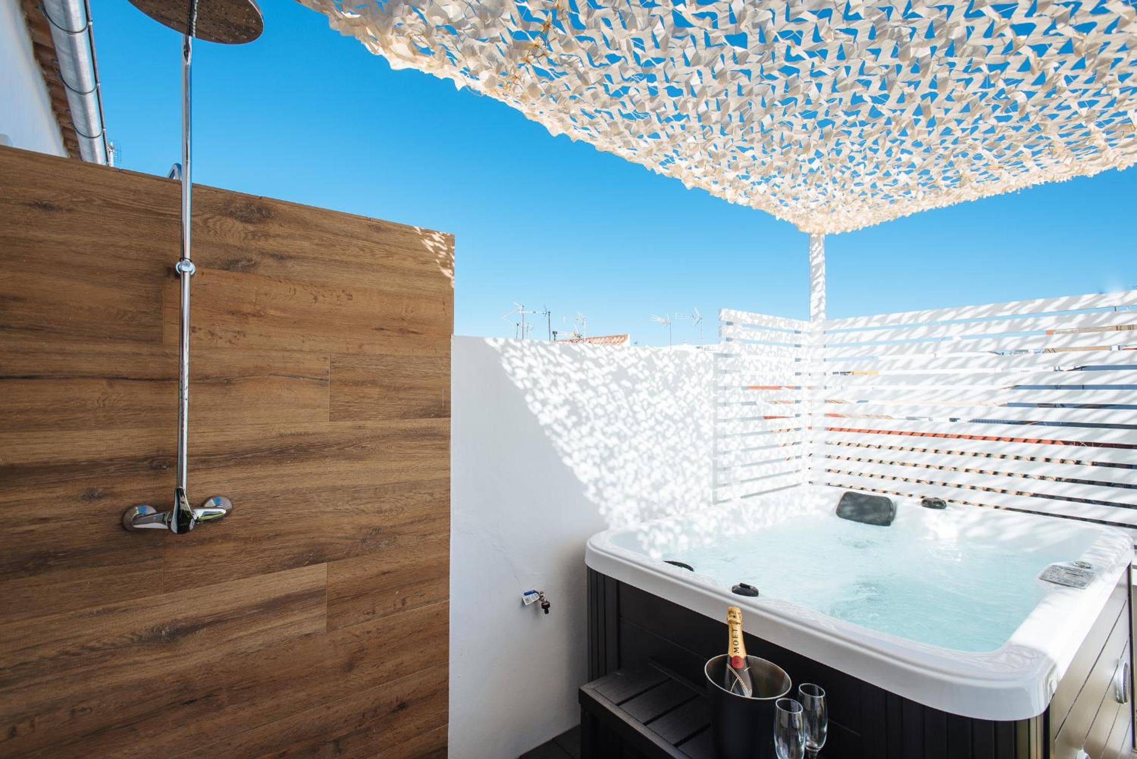 Lola de Triana Apartments — 22