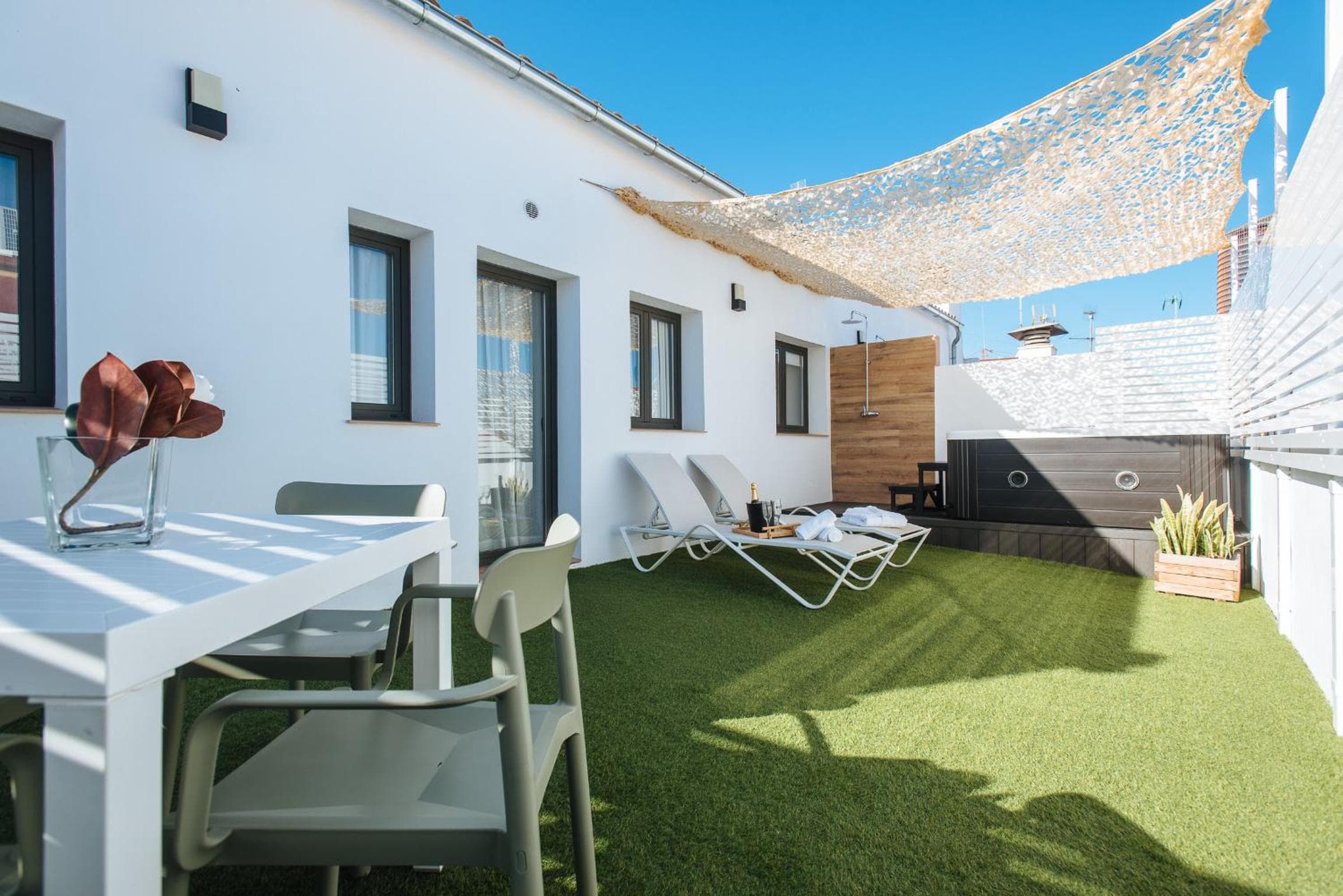 Lola de Triana Apartments — 5