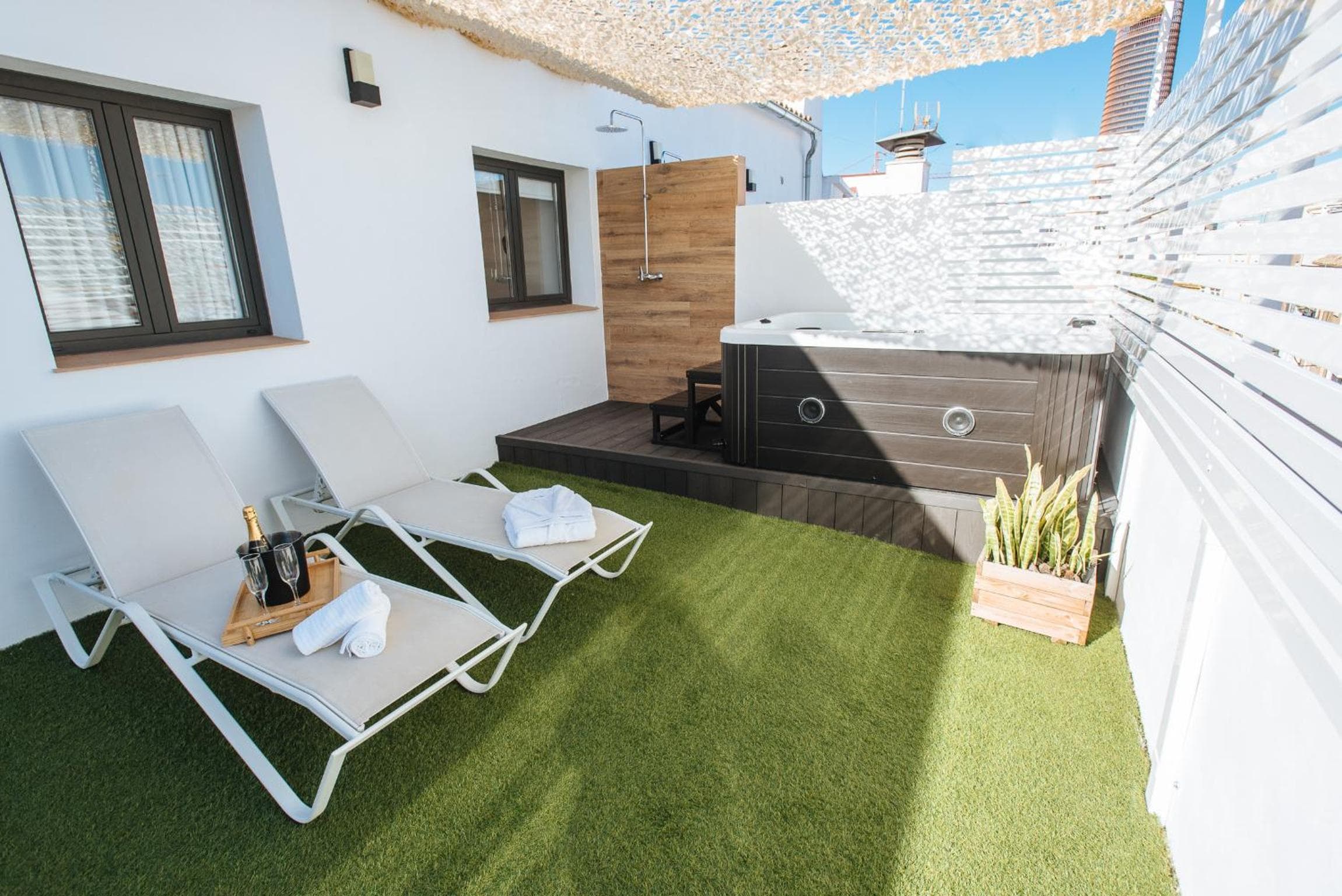 Lola de Triana Apartments — 4