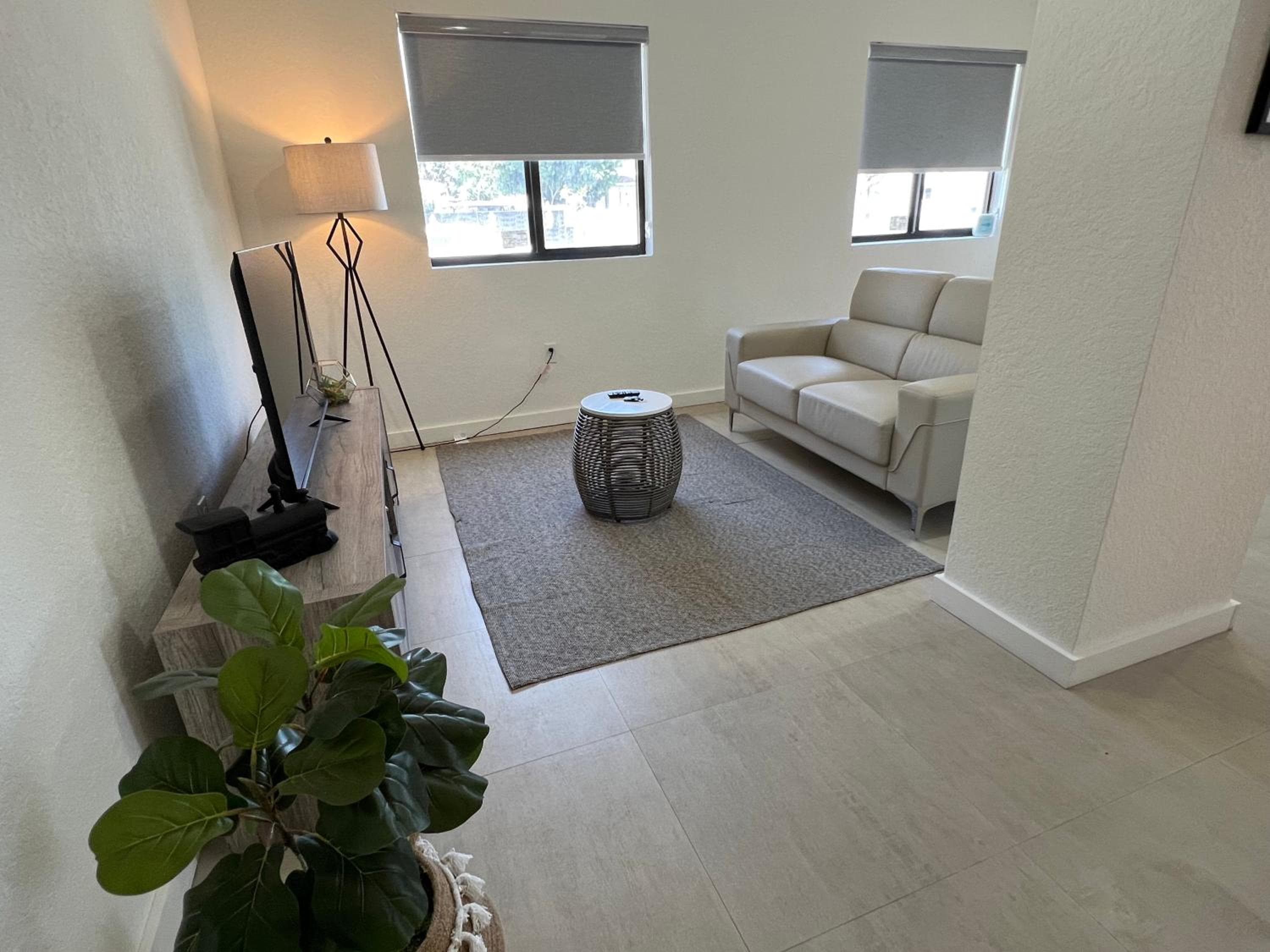 Renzzi Wynwood Apartments — 16