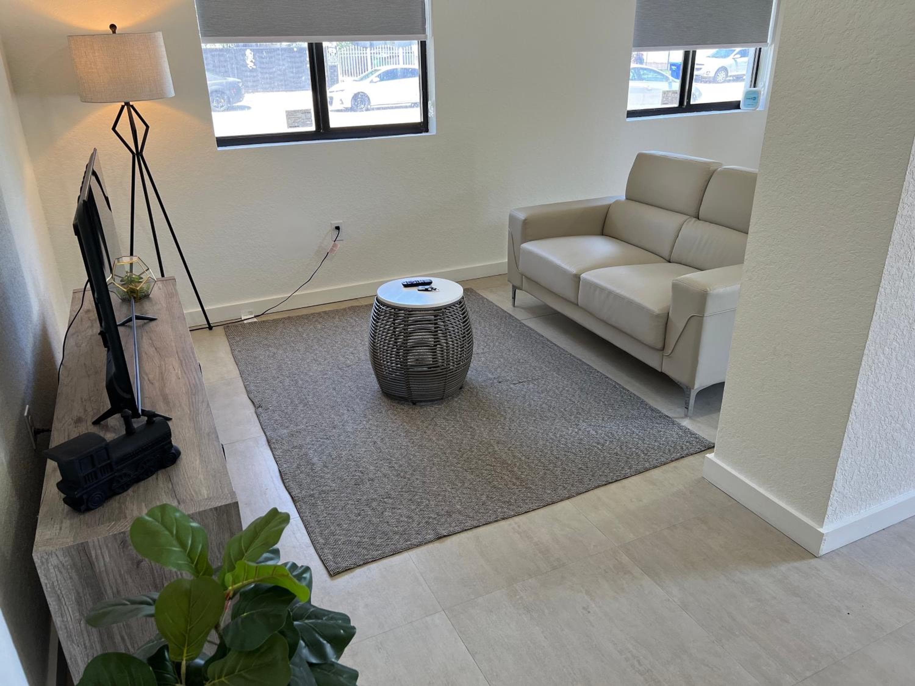 Renzzi Wynwood Apartments — 18