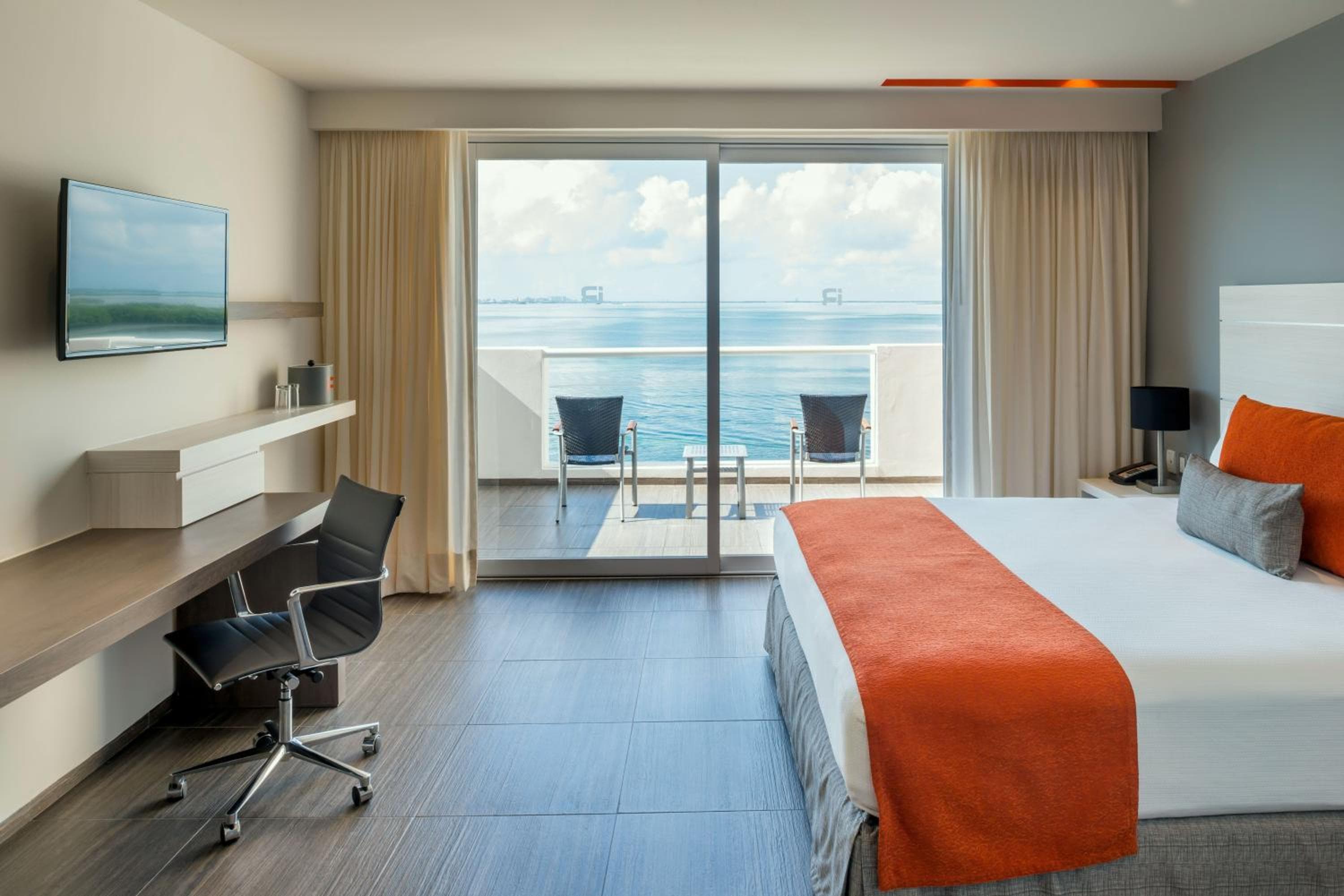 Real Inn Cancún — 12