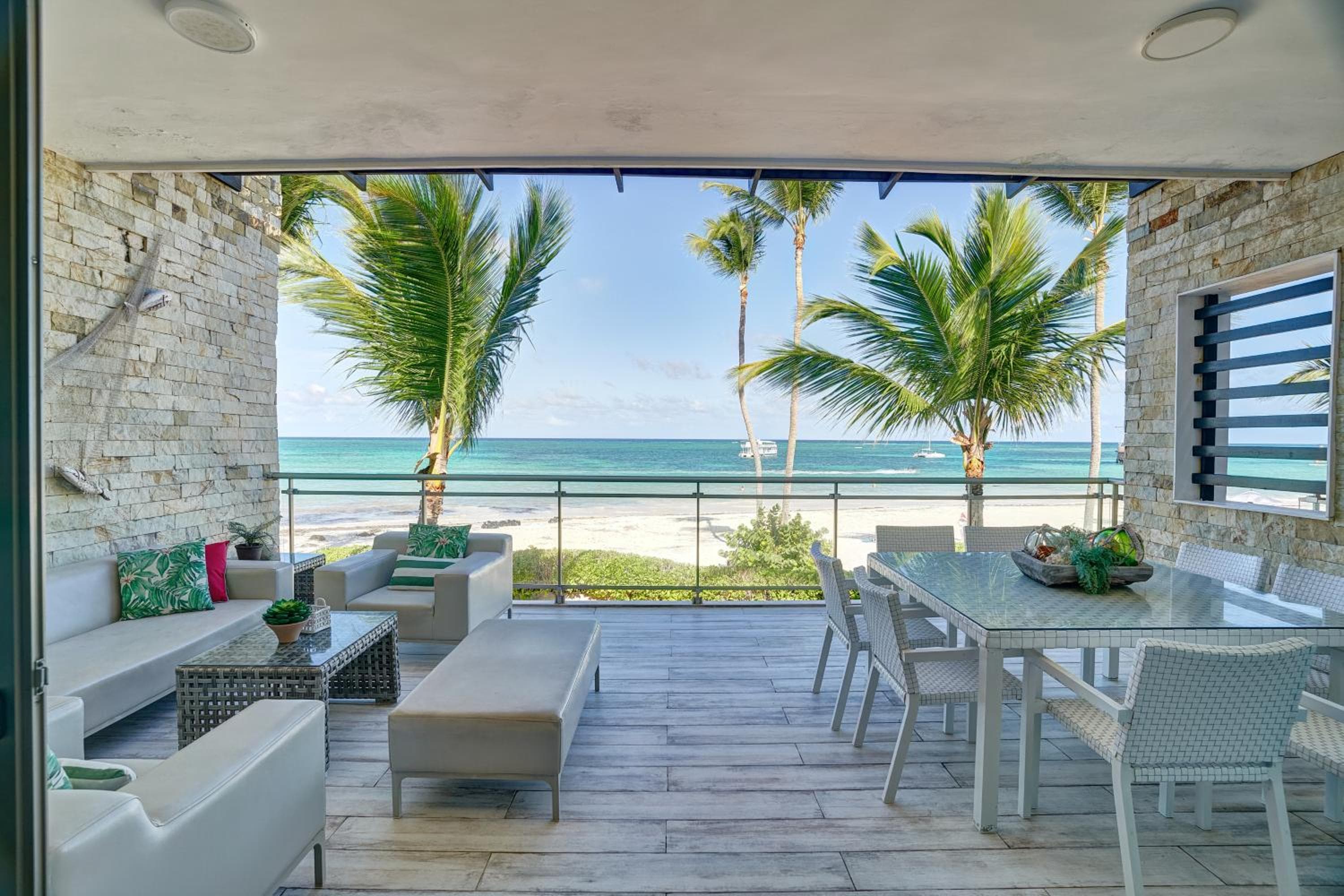Costa Atlantica Punta Cana - Beach Vacation Condos — 29