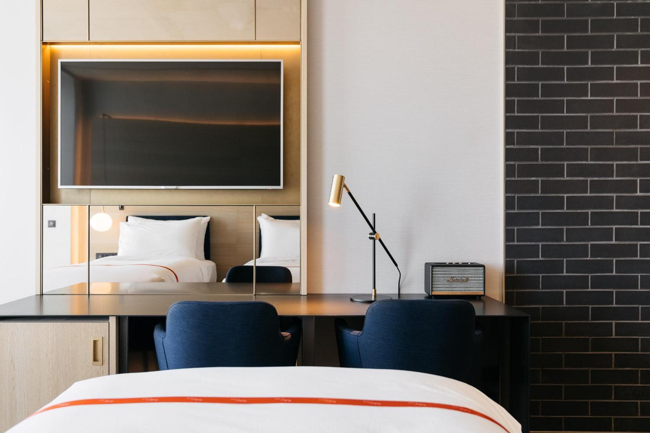Ruby Emma Hotel Amsterdam by IHG — 11