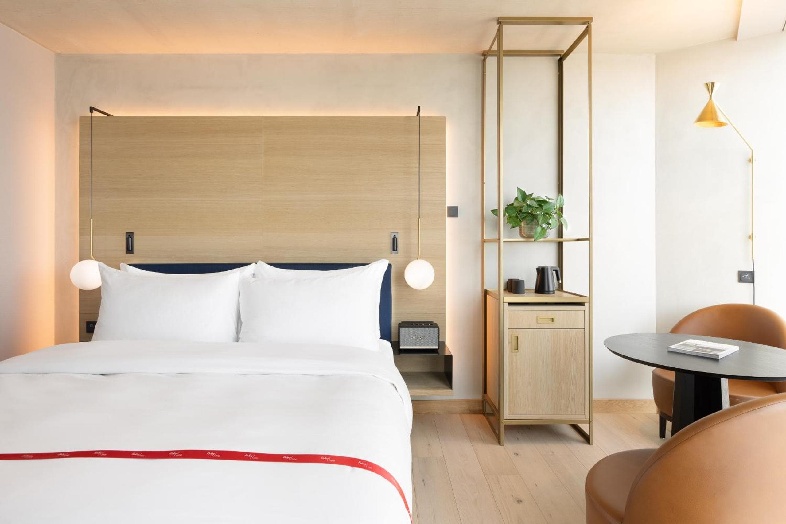 Ruby Emma Hotel Amsterdam by IHG — 8
