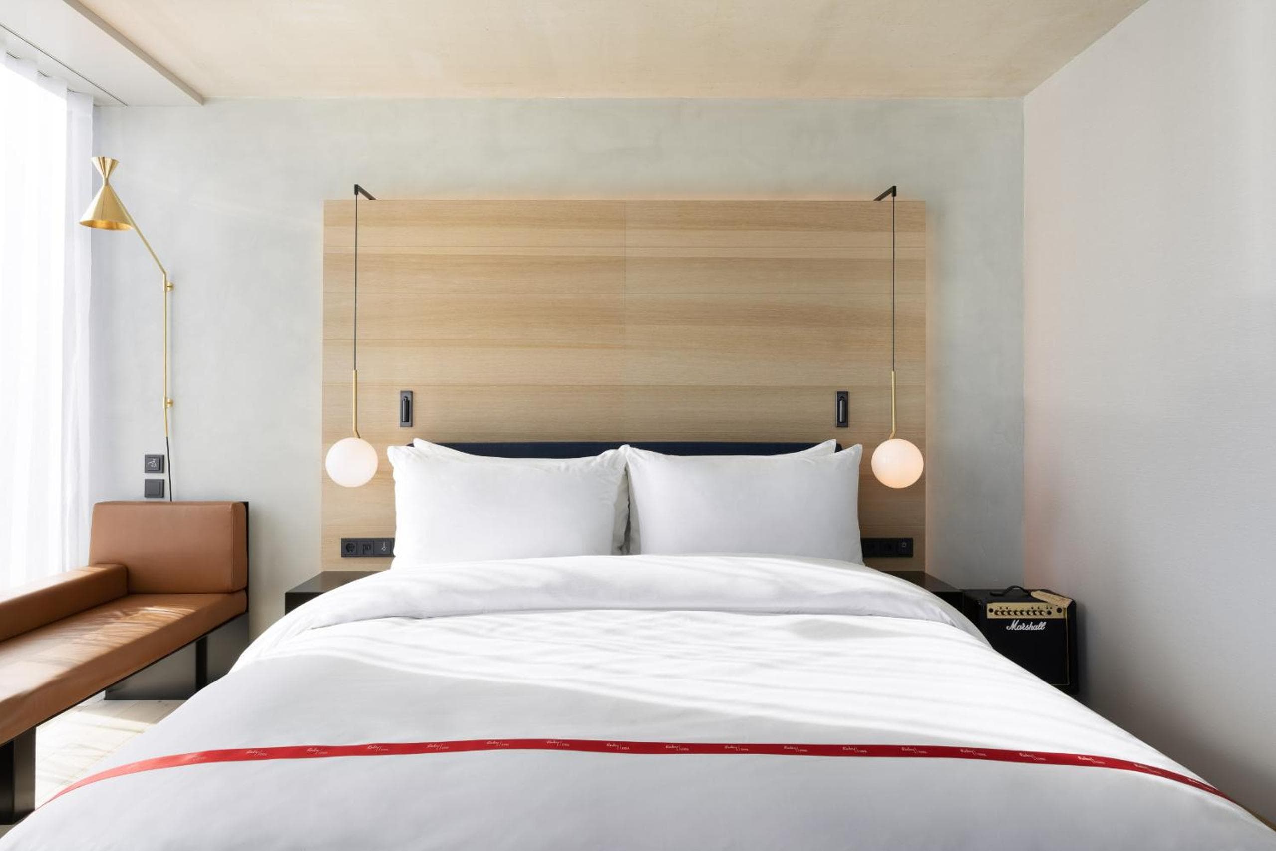 Ruby Emma Hotel Amsterdam — 14