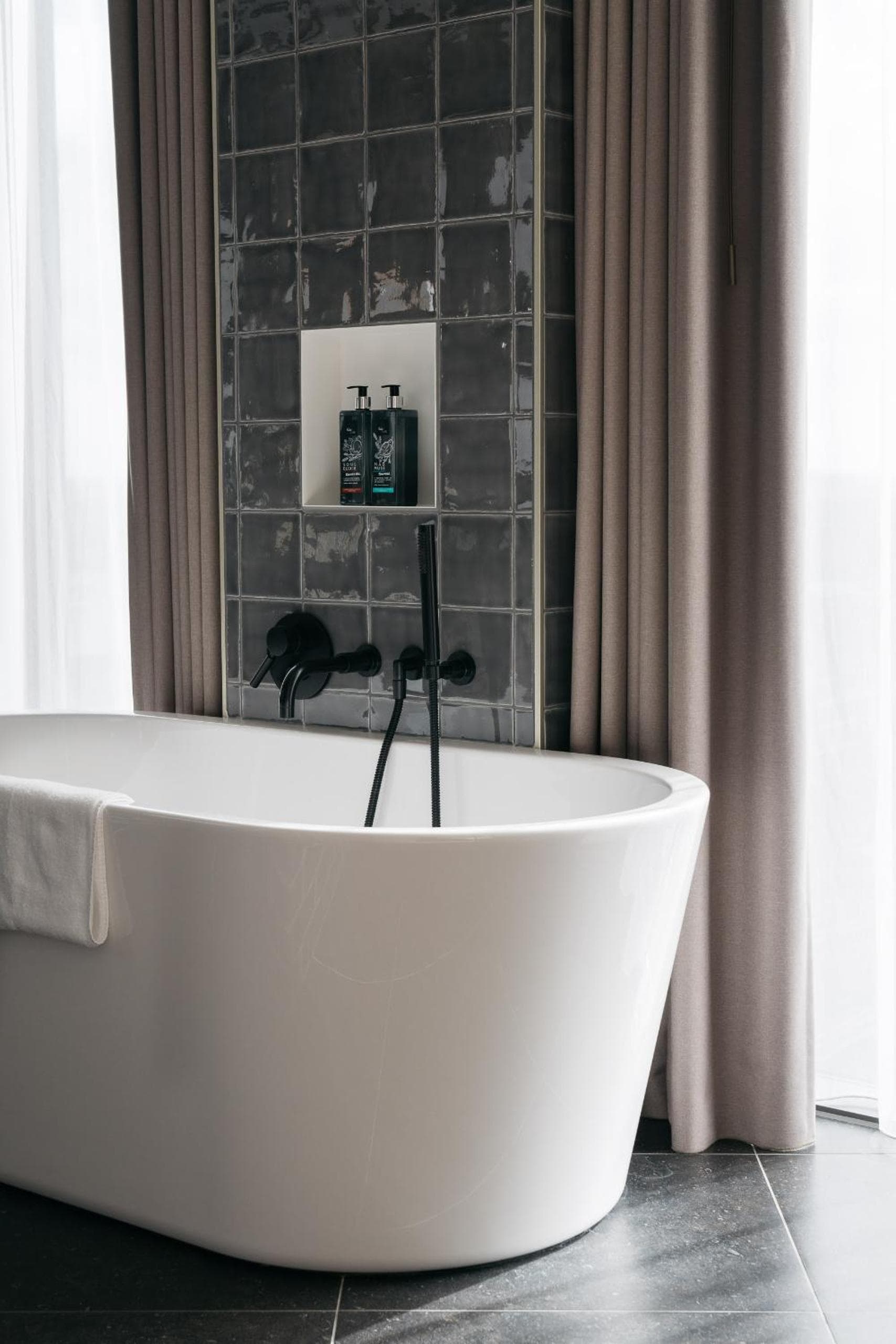 Ruby Emma Hotel Amsterdam — 25