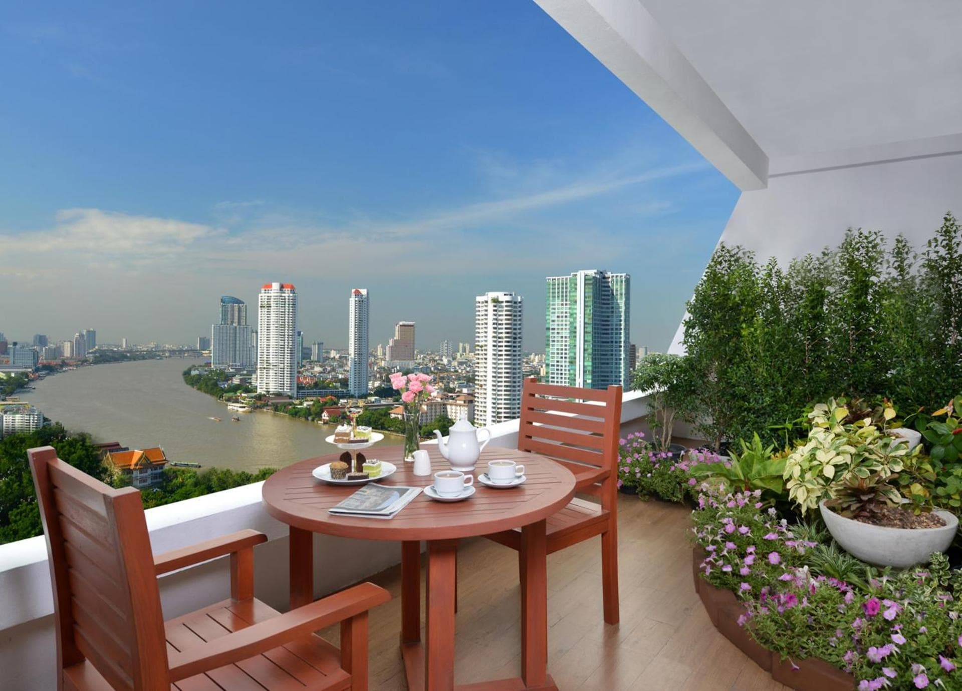 Centre Point Plus Hotel Silom — 23