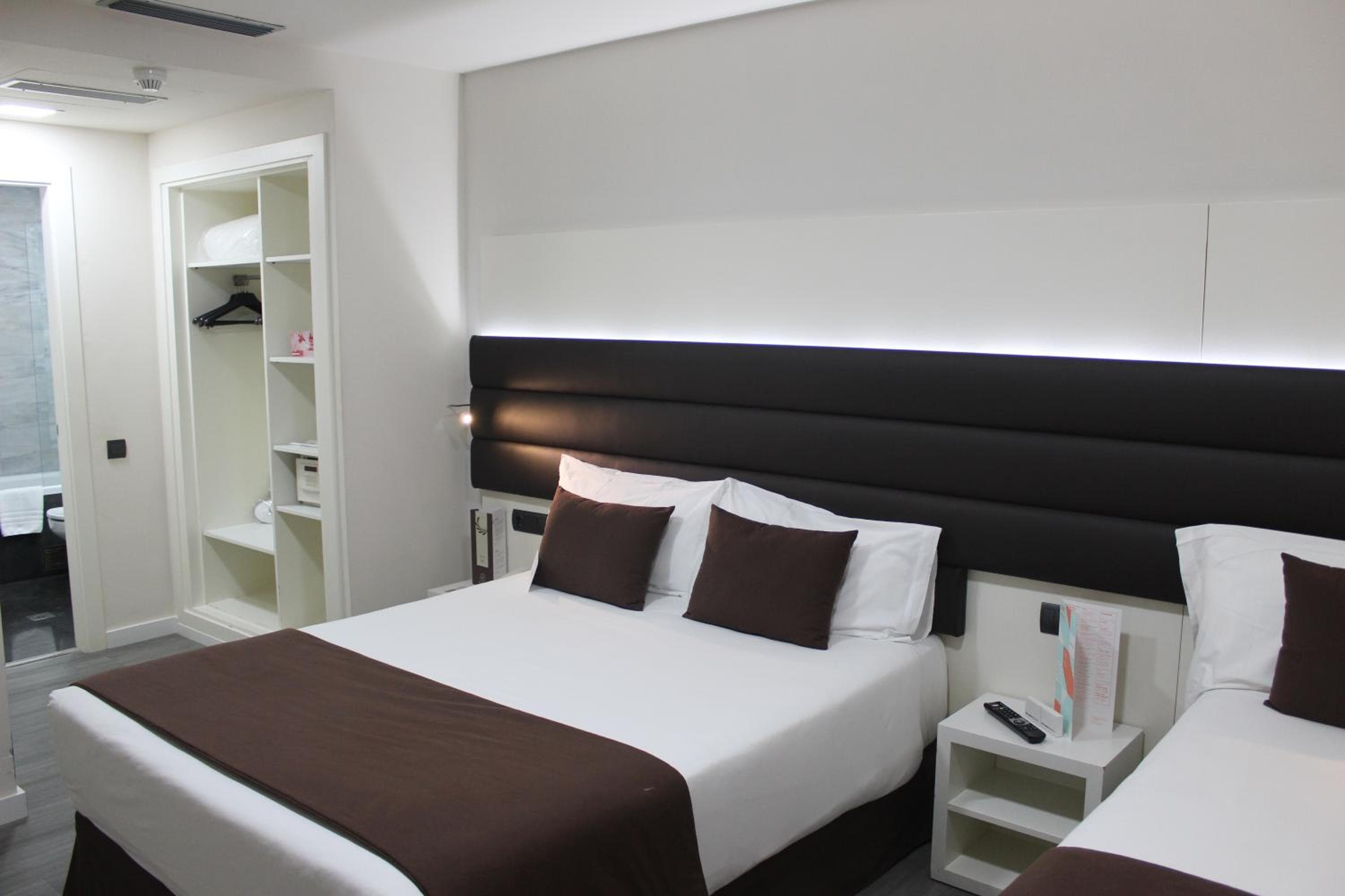 BCN Urbaness Hotels Del Comte — 7