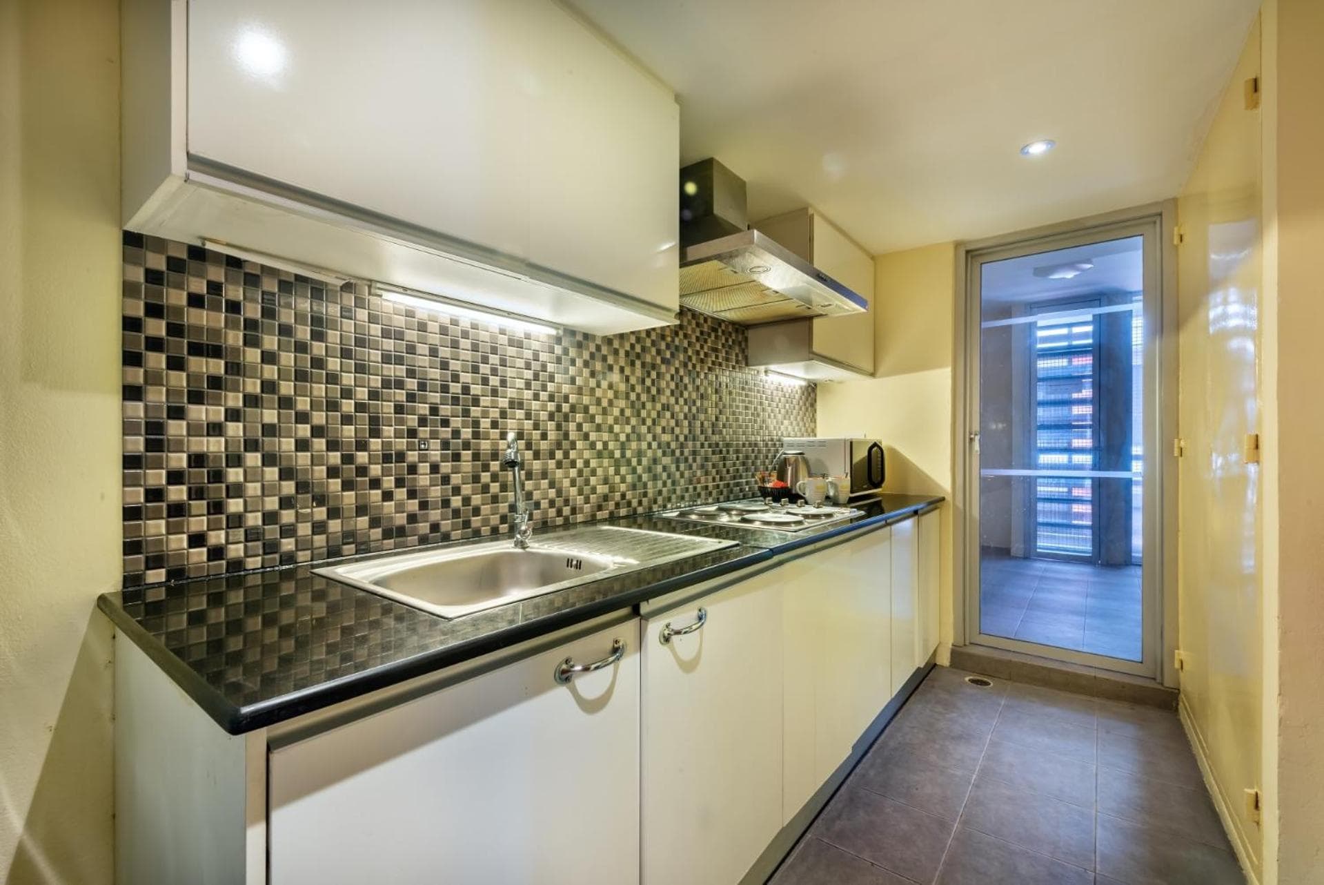 Bandara Suites Silom, Bangkok — 20