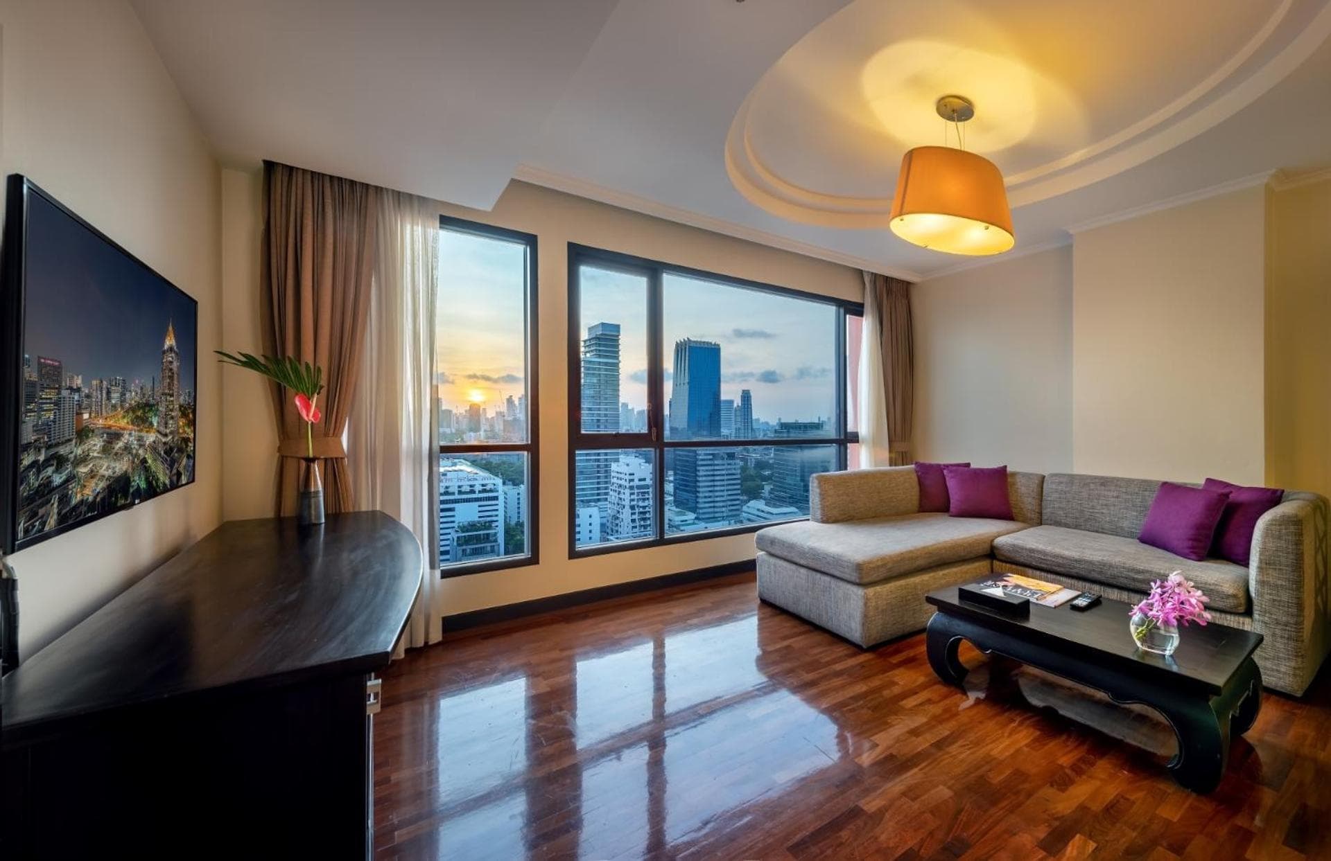 Bandara Suites Silom, Bangkok — 11